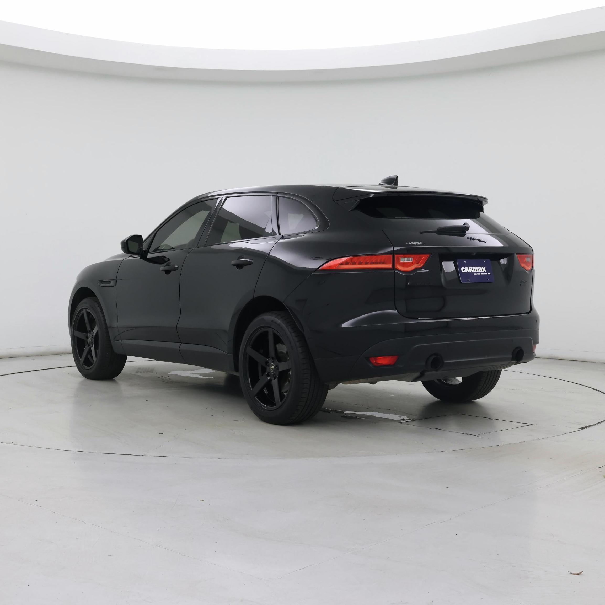 Thumbnail: 2019 Jaguar F-Pace - 2