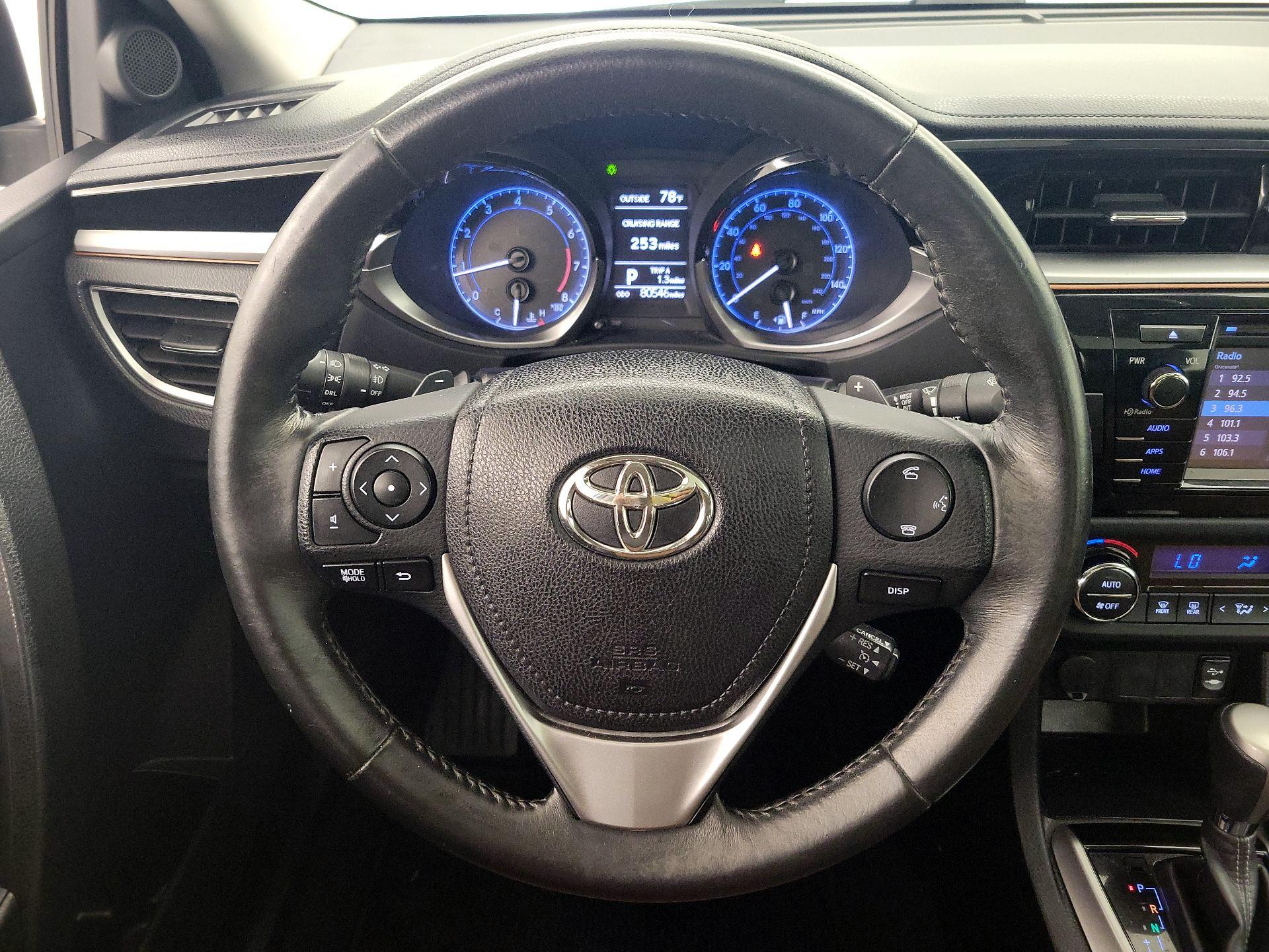 Thumbnail: 2015 Toyota Corolla - 10