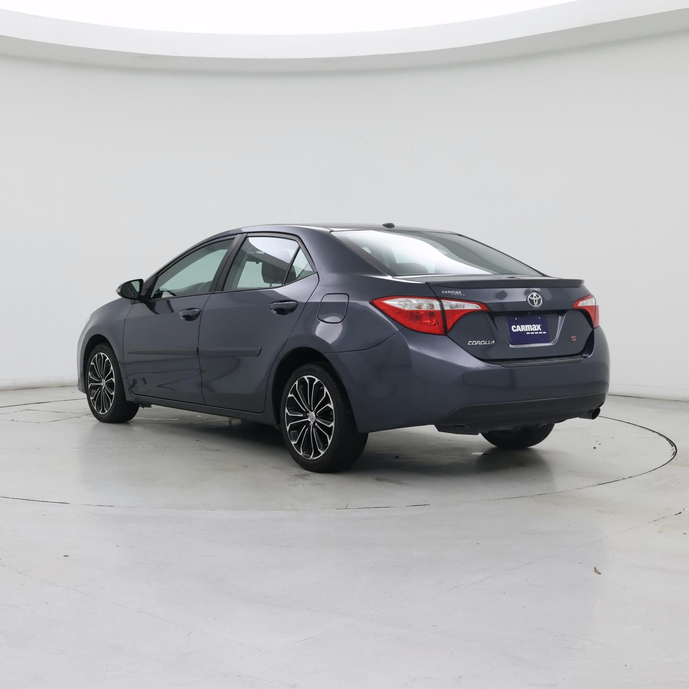 Thumbnail: 2015 Toyota Corolla - 2