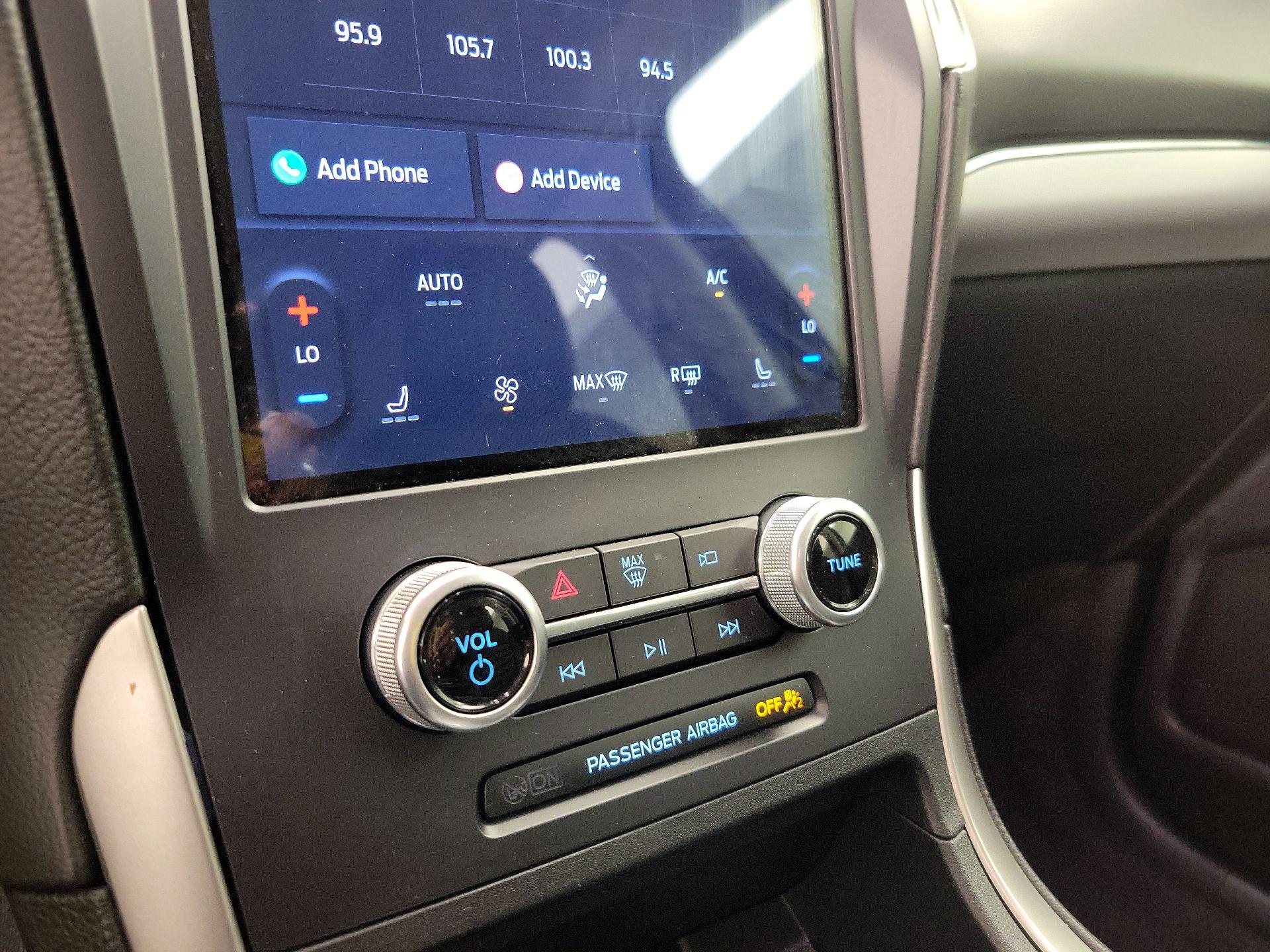 Thumbnail: 2021 Ford Edge - 16