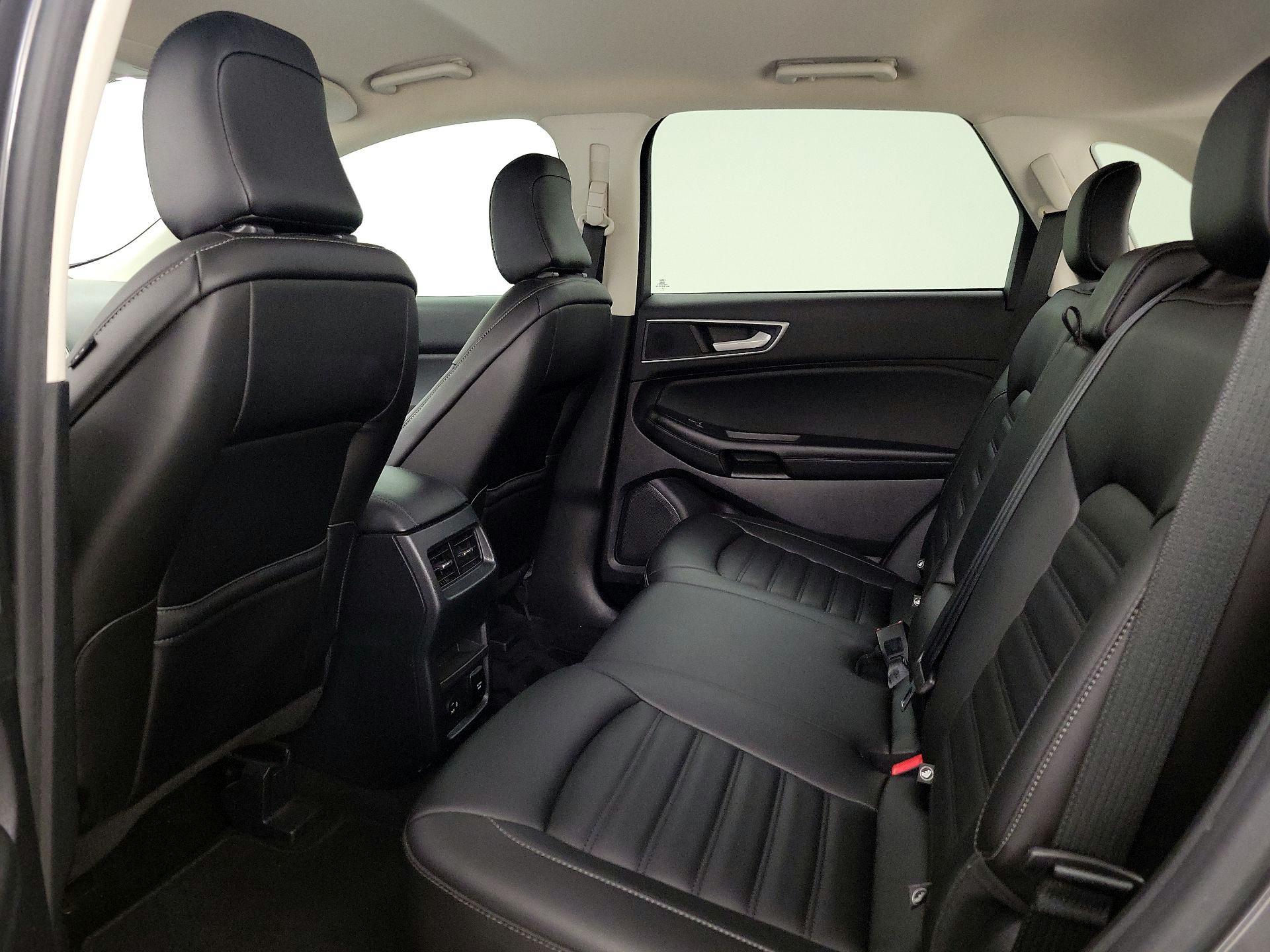 Thumbnail: 2021 Ford Edge - 18