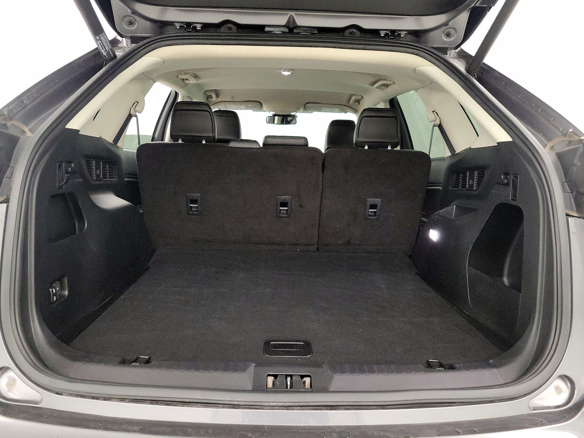 Thumbnail: 2021 Ford Edge - 19