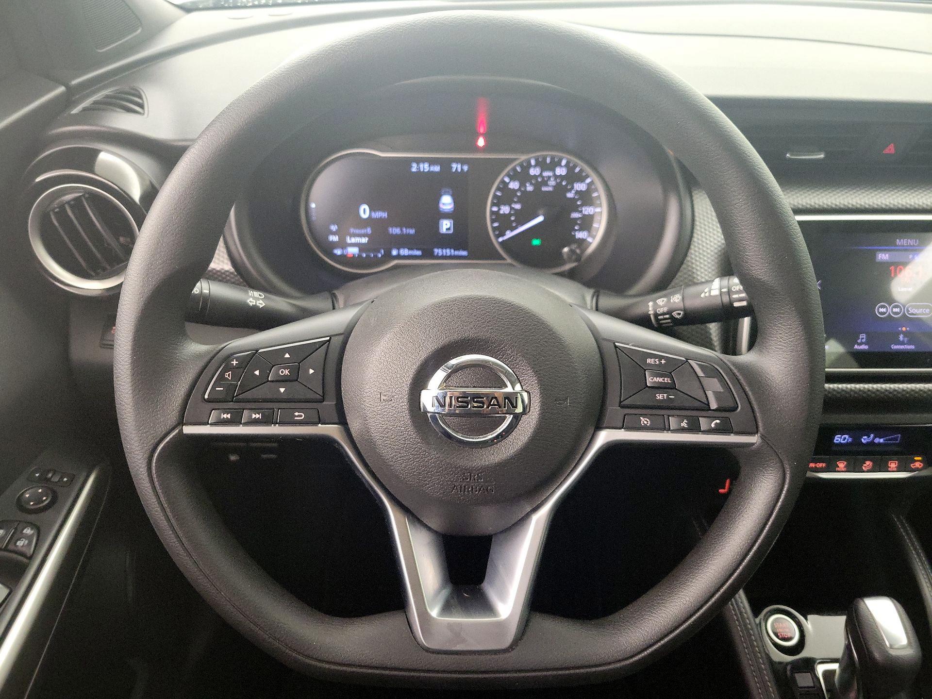 Thumbnail: 2018 Nissan Kicks - 10