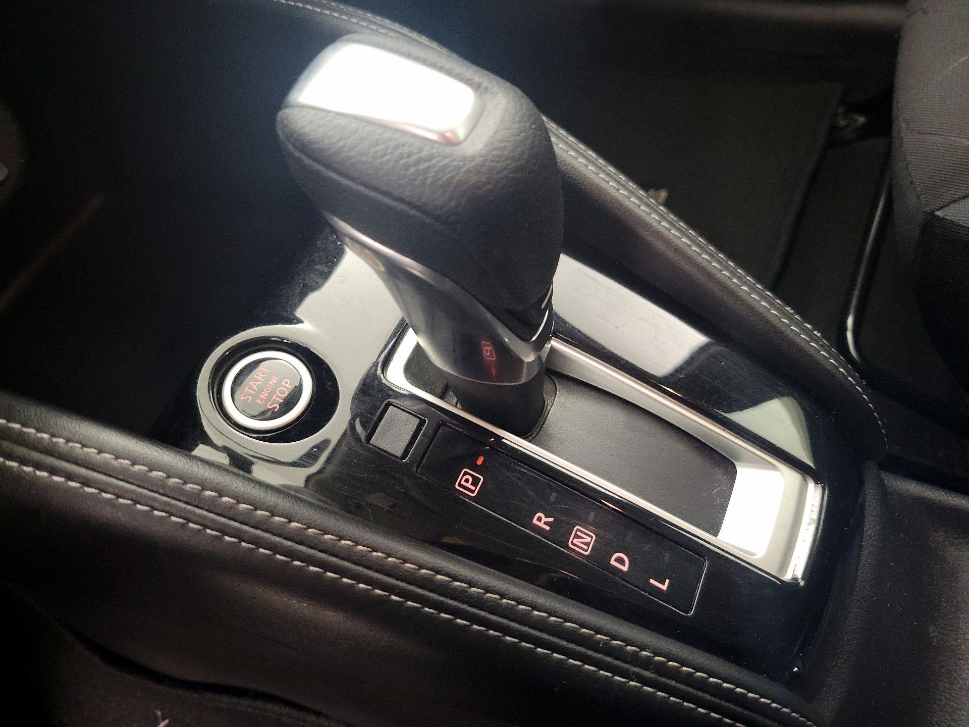 Thumbnail: 2018 Nissan Kicks - 16