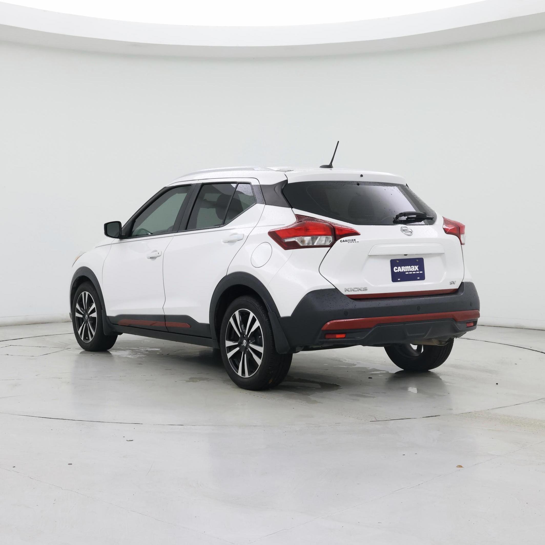 Thumbnail: 2018 Nissan Kicks - 2