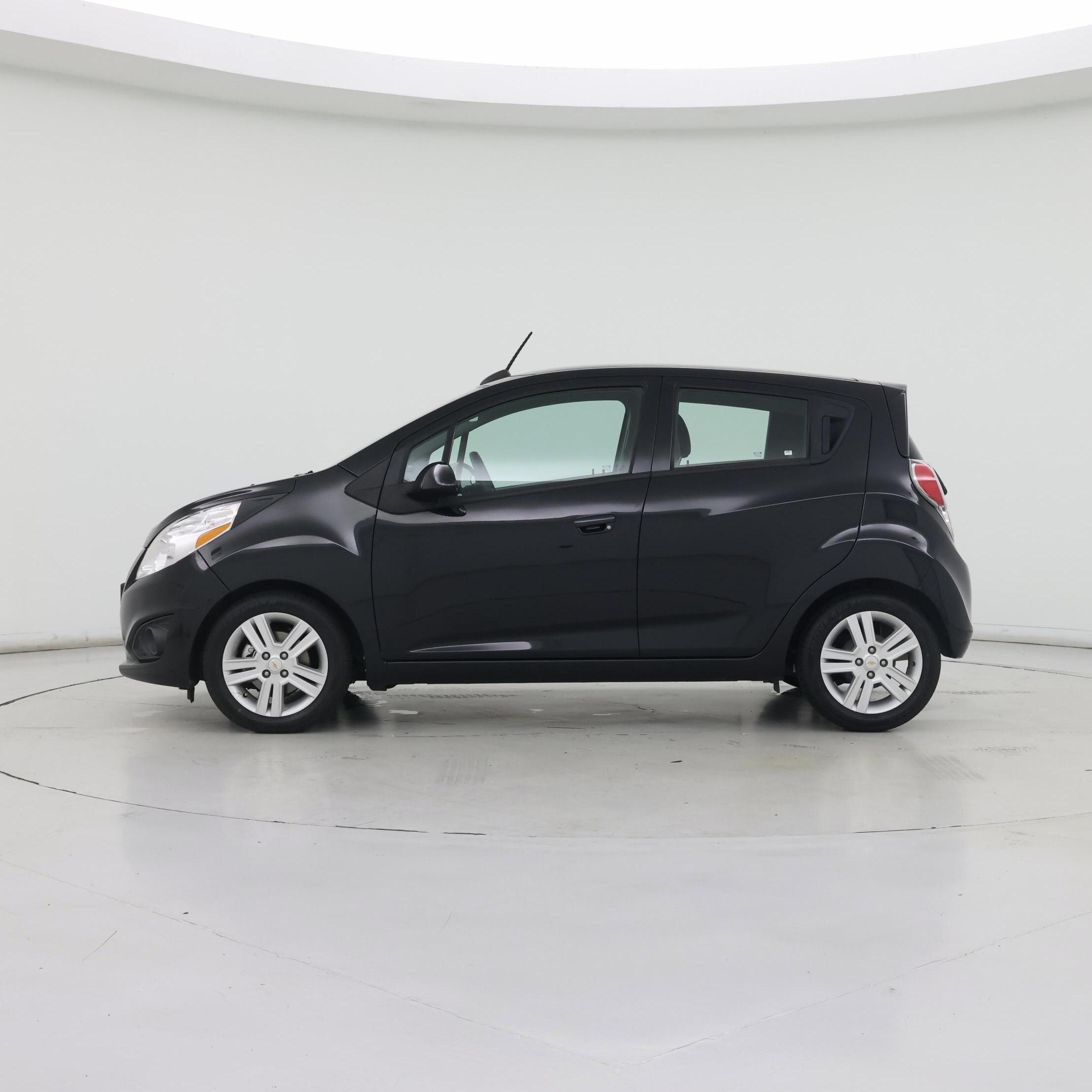 Thumbnail: 2015 Chevrolet Spark - 3