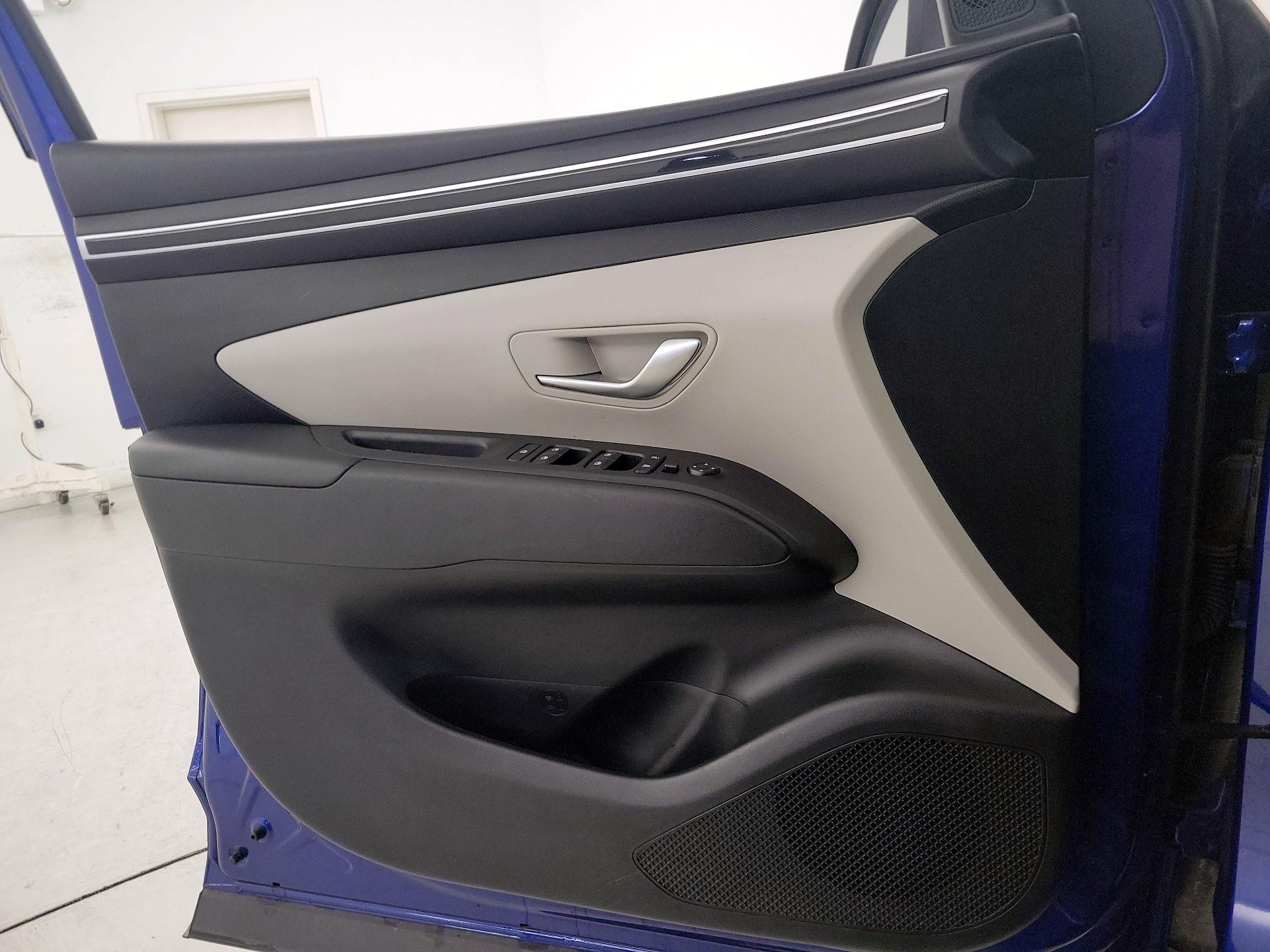 Thumbnail: 2022 Hyundai Tucson - 12