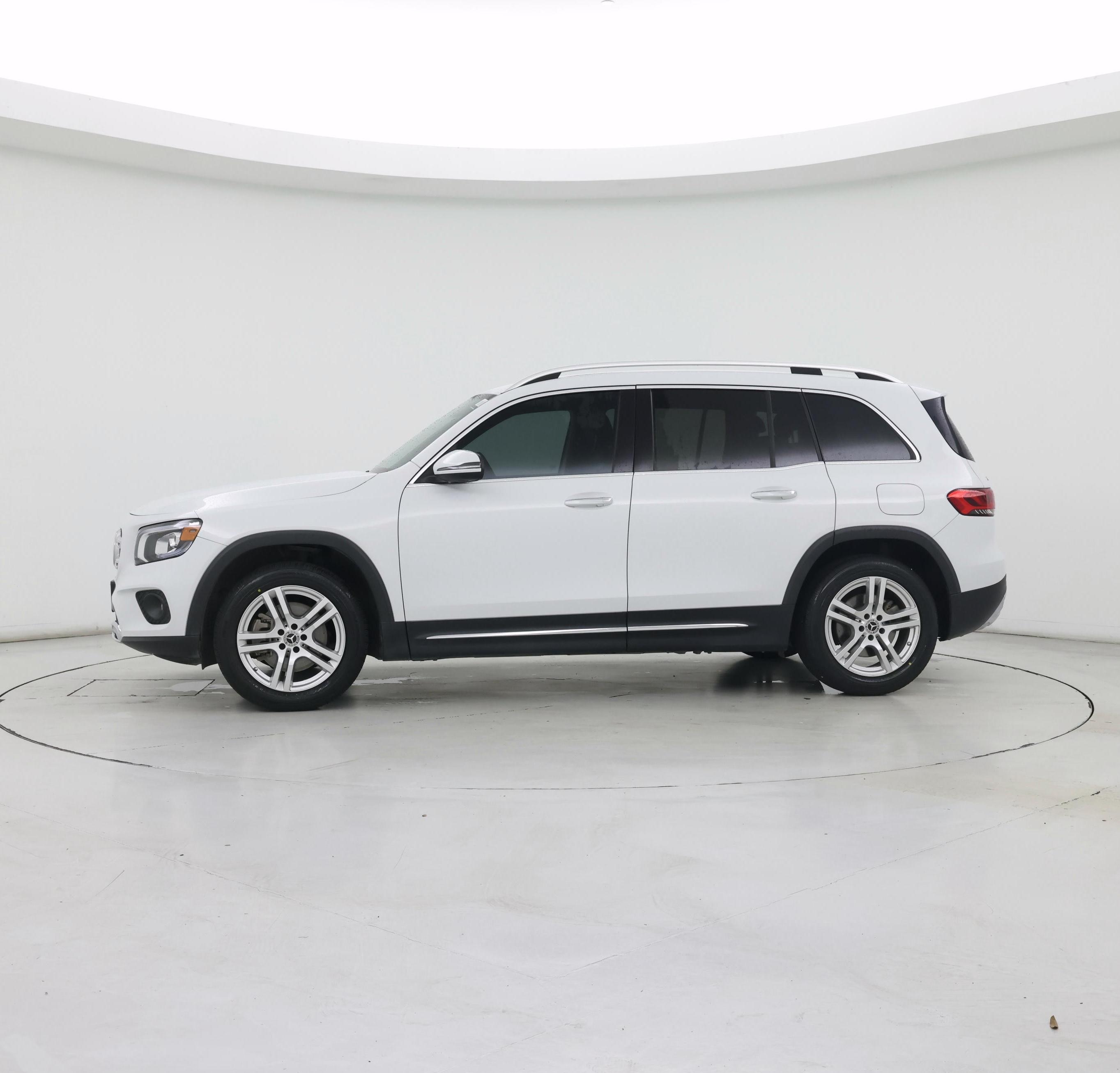 Thumbnail: 2020 Mercedes-Benz GLB - 3
