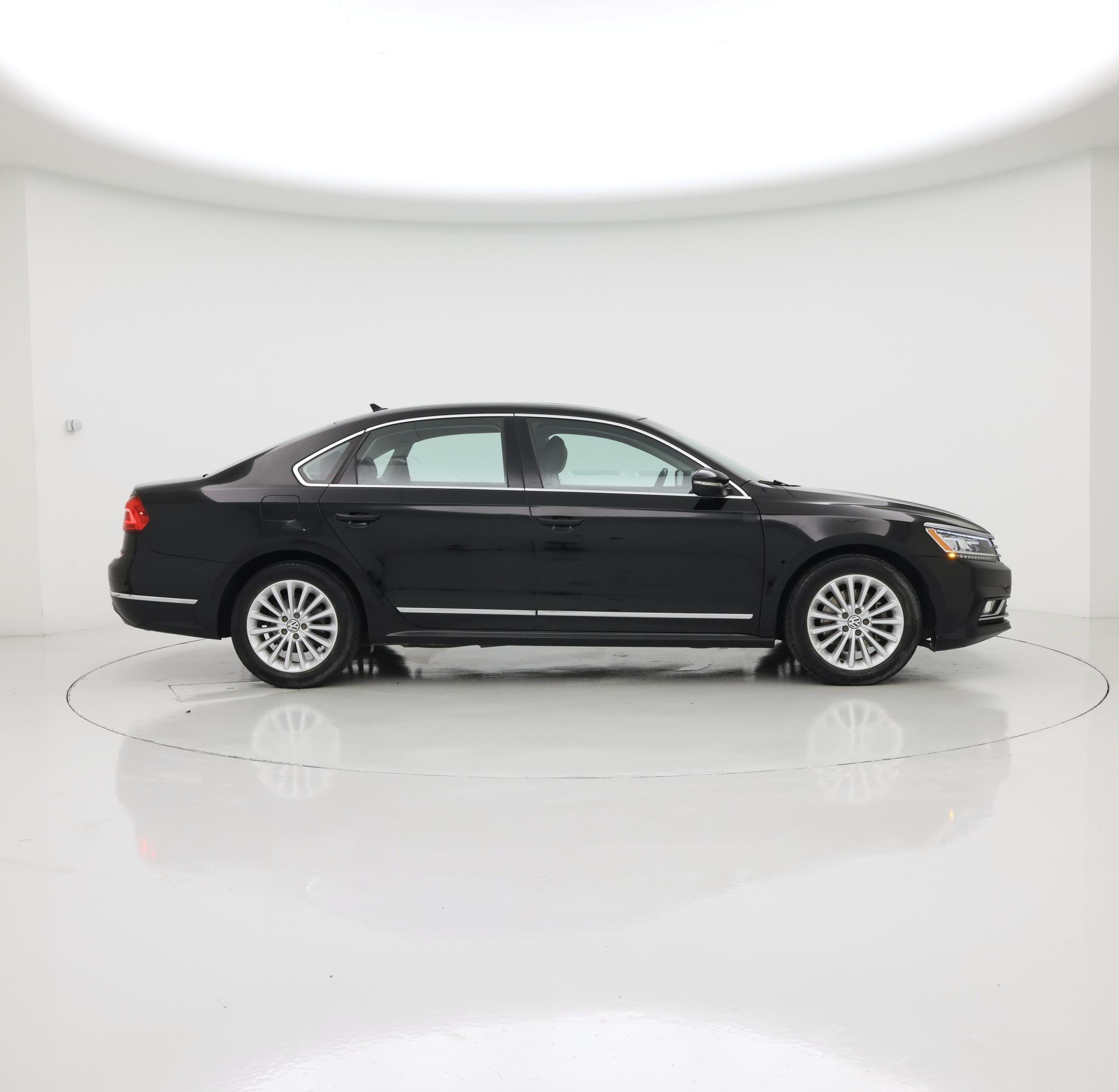 Thumbnail: 2016 Volkswagen Passat - 7