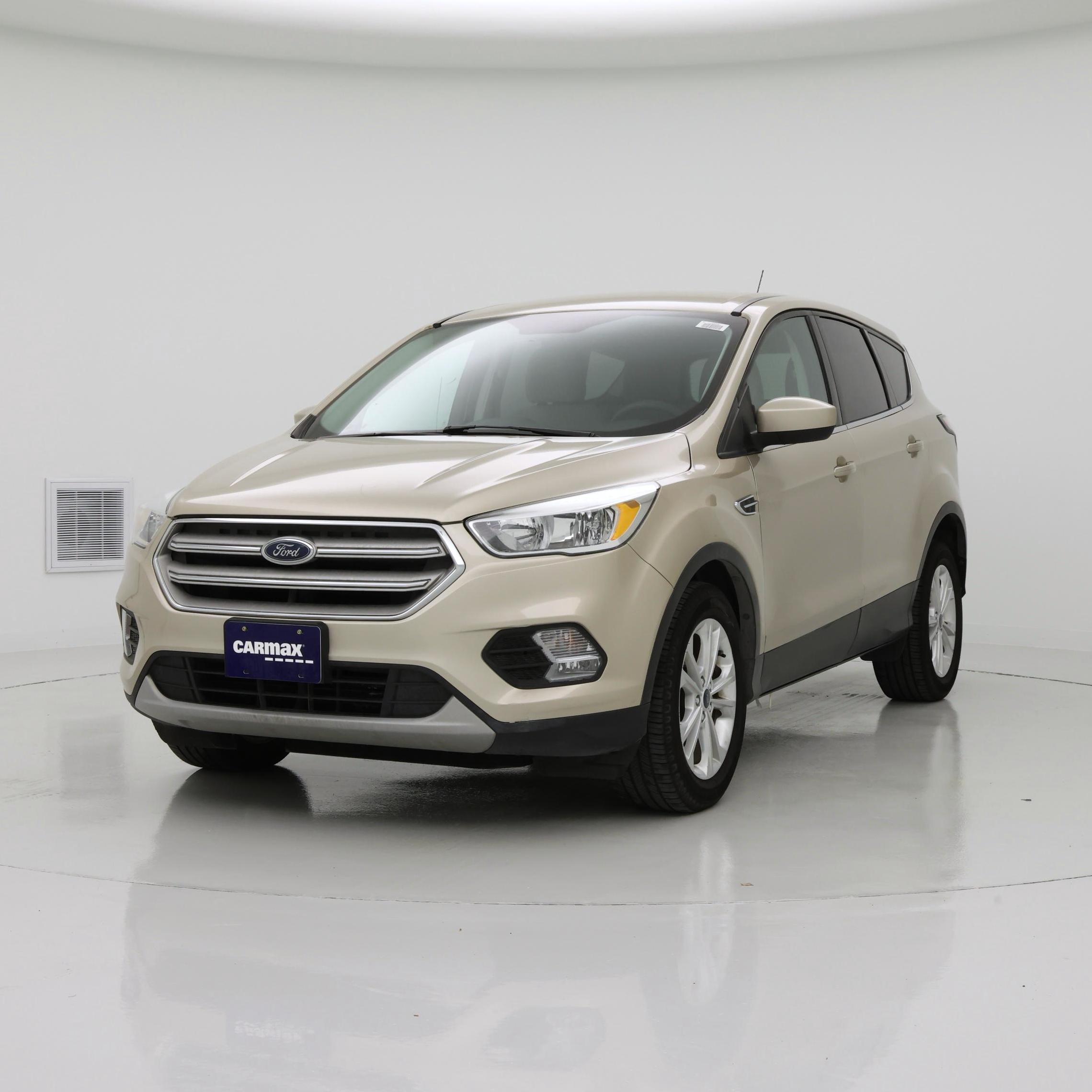 Thumbnail: 2017 Ford Escape - 4