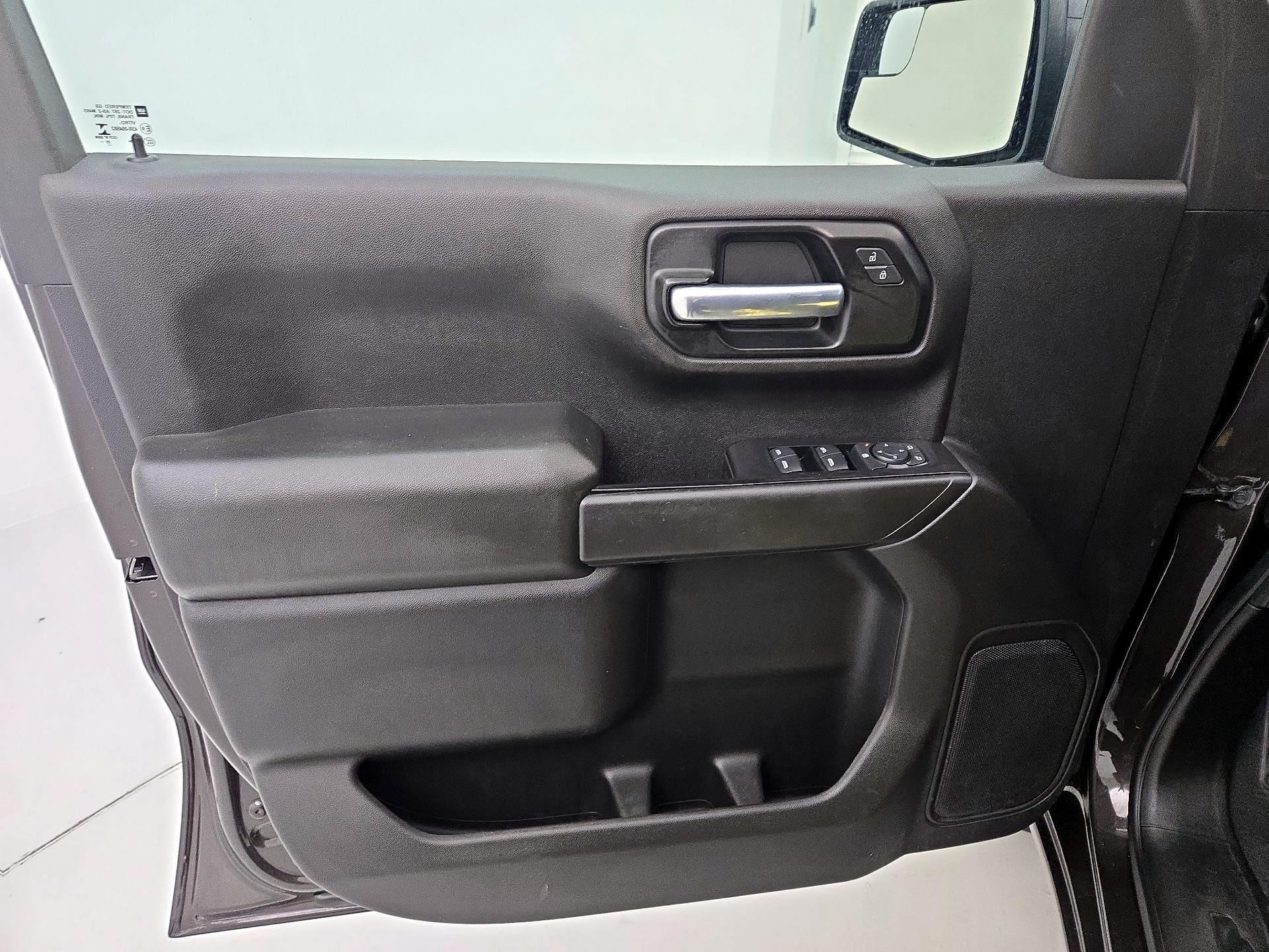 Thumbnail: 2021 Chevrolet Silverado 1500 - 12