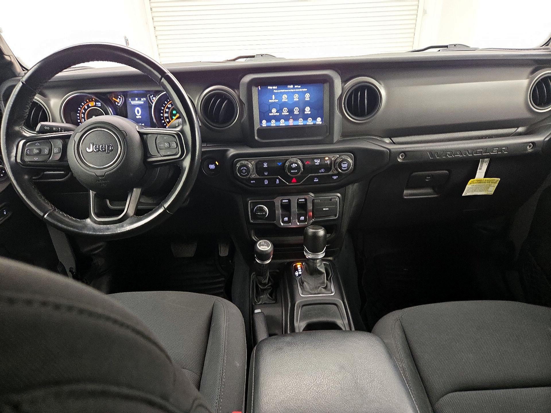 Thumbnail: 2022 Jeep Wrangler - 9