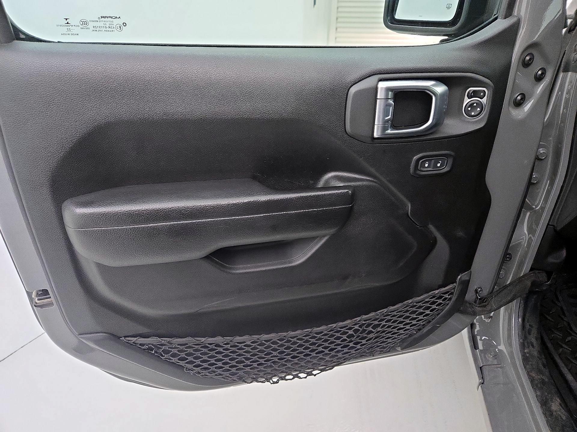 Thumbnail: 2022 Jeep Wrangler - 12