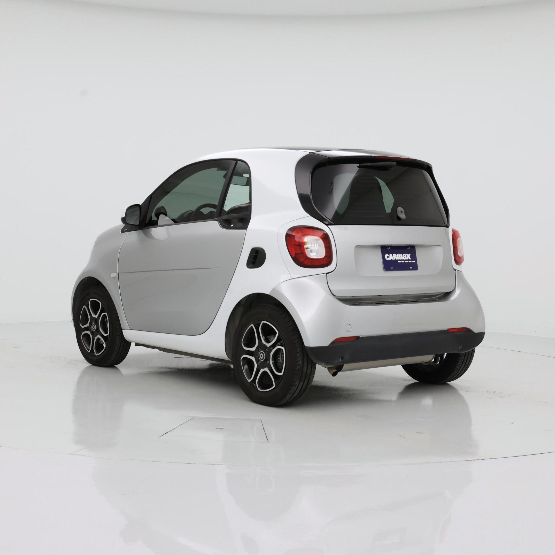 Thumbnail: 2016 smart fortwo - 2