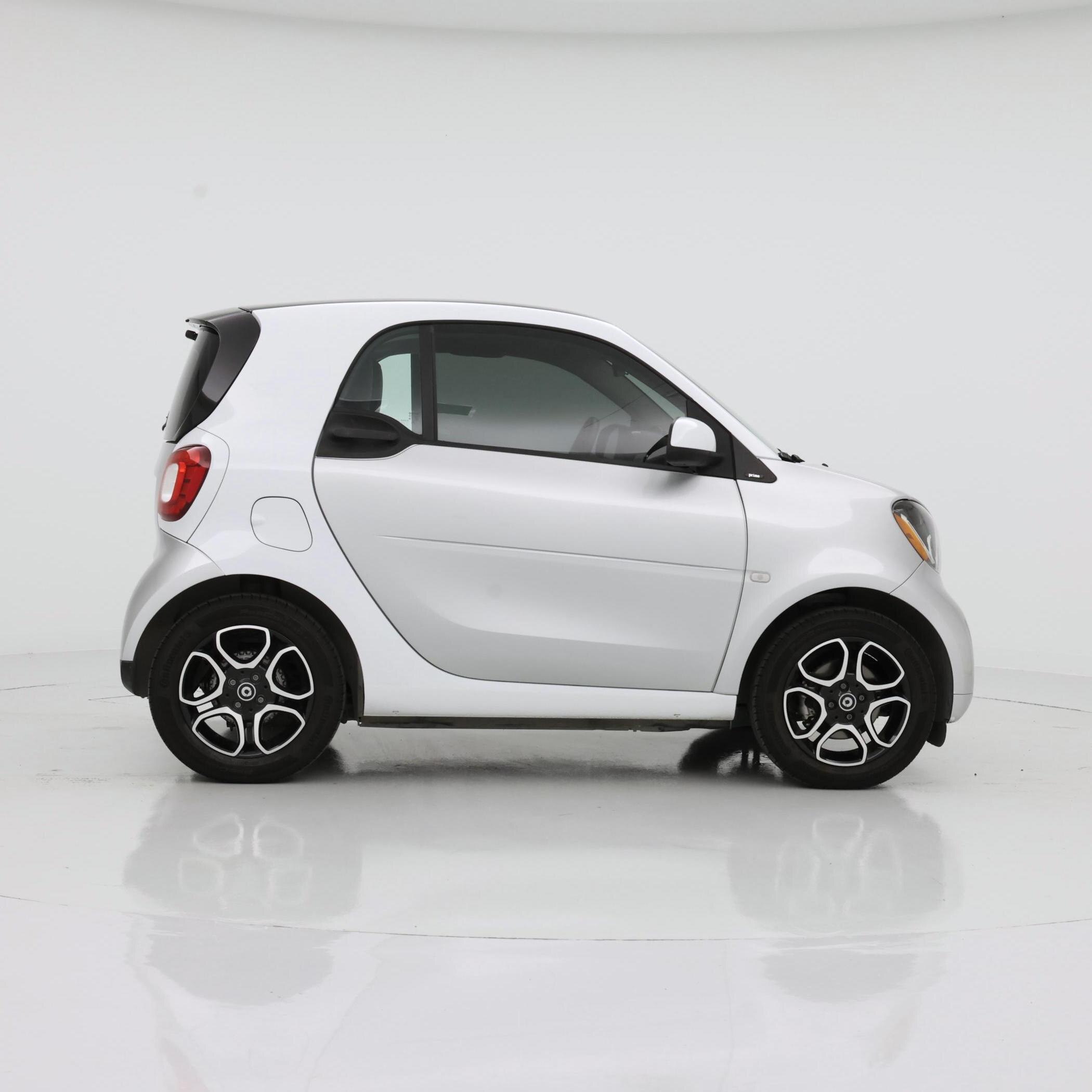 Thumbnail: 2016 smart fortwo - 7