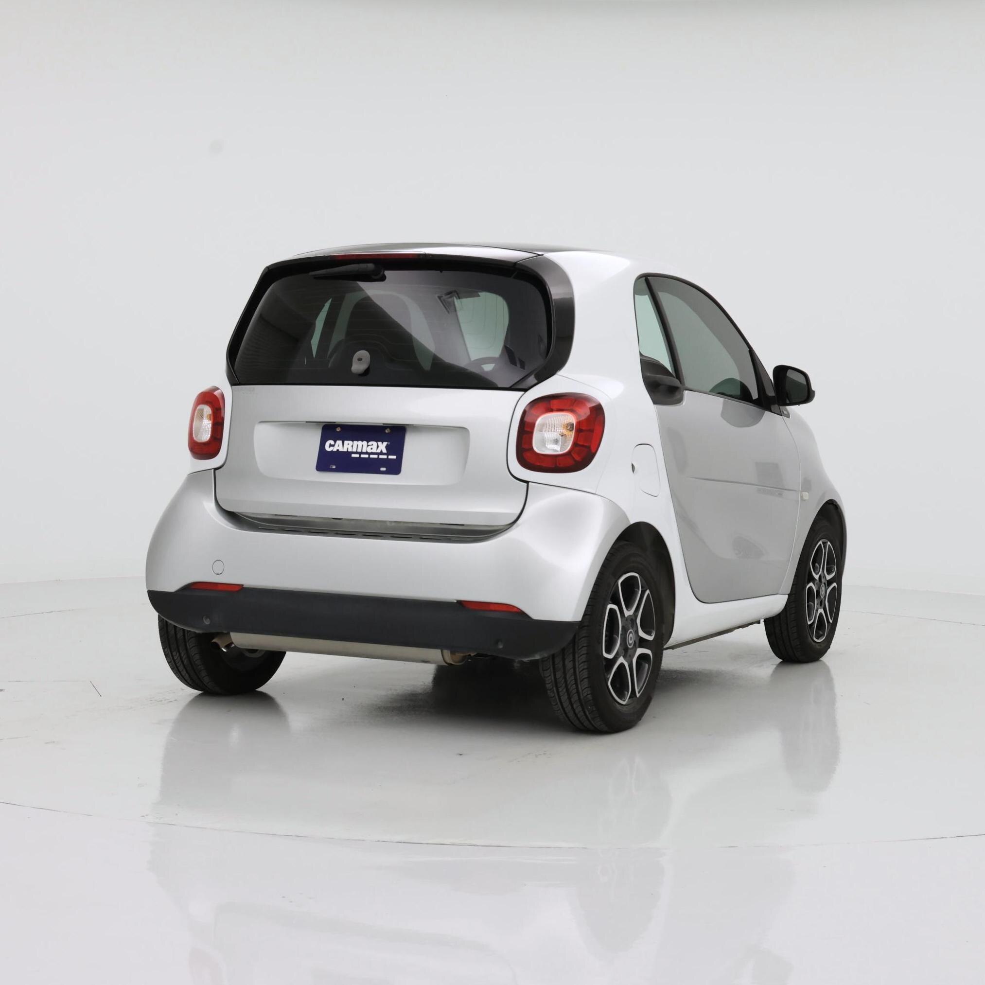 Thumbnail: 2016 smart fortwo - 8