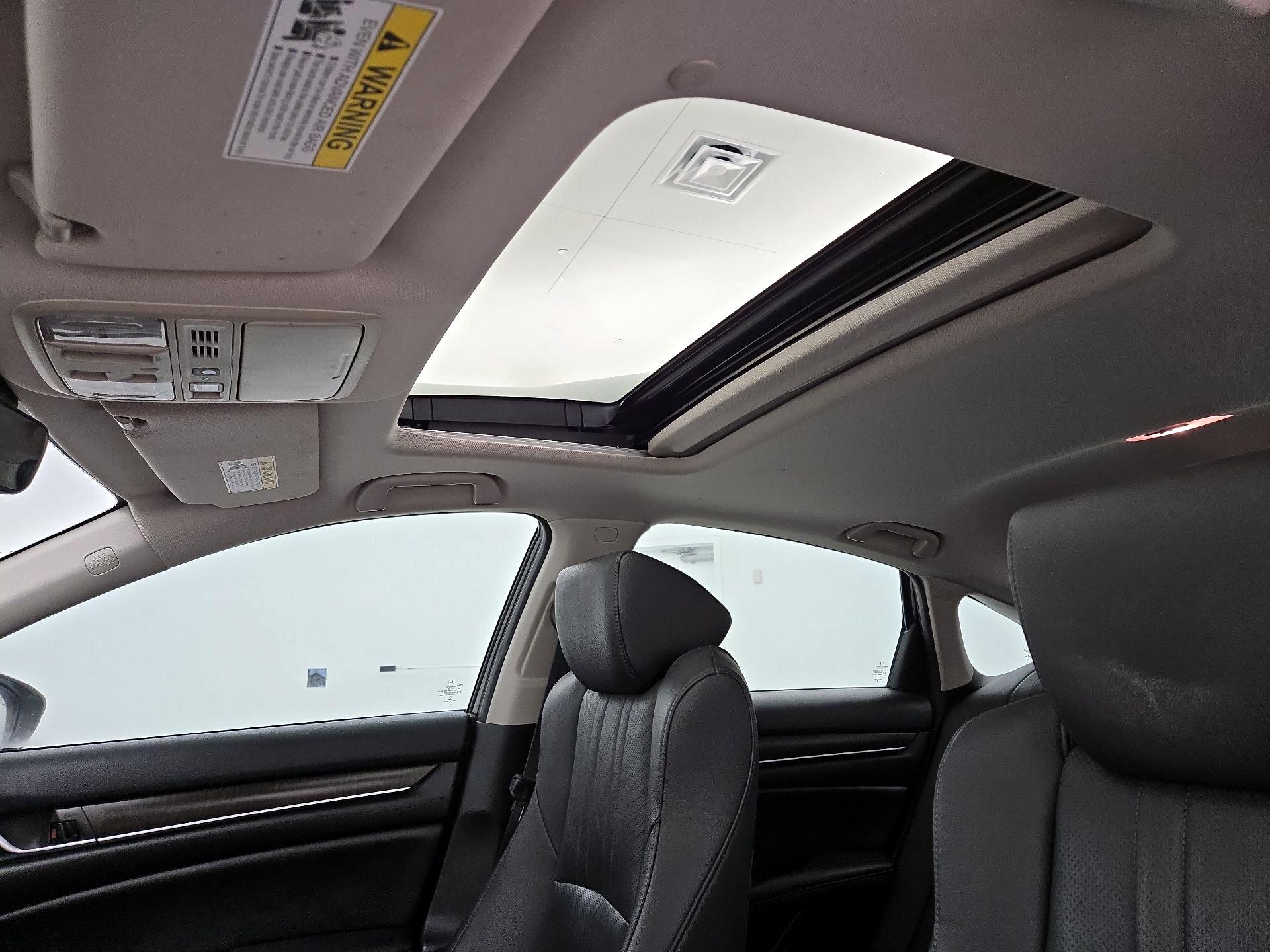 Thumbnail: 2019 Honda Accord - 19