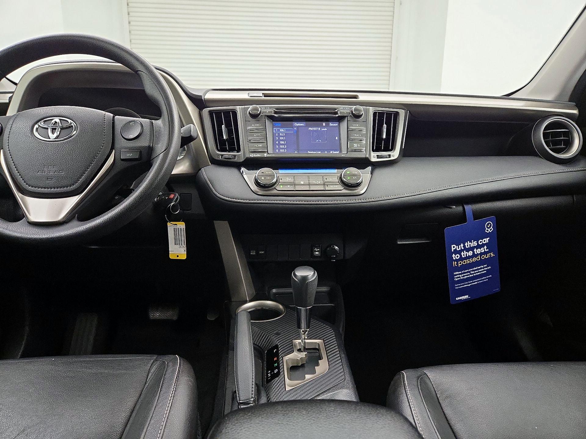 Thumbnail: 2014 Toyota RAV4 - 9