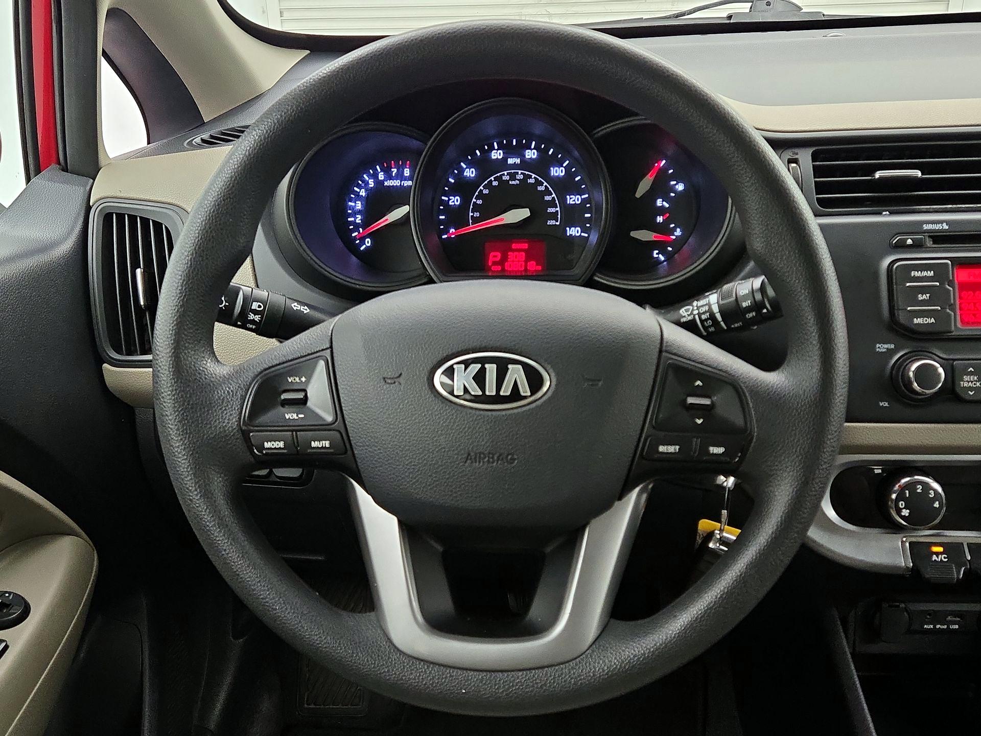 Thumbnail: 2014 Kia Rio - 10