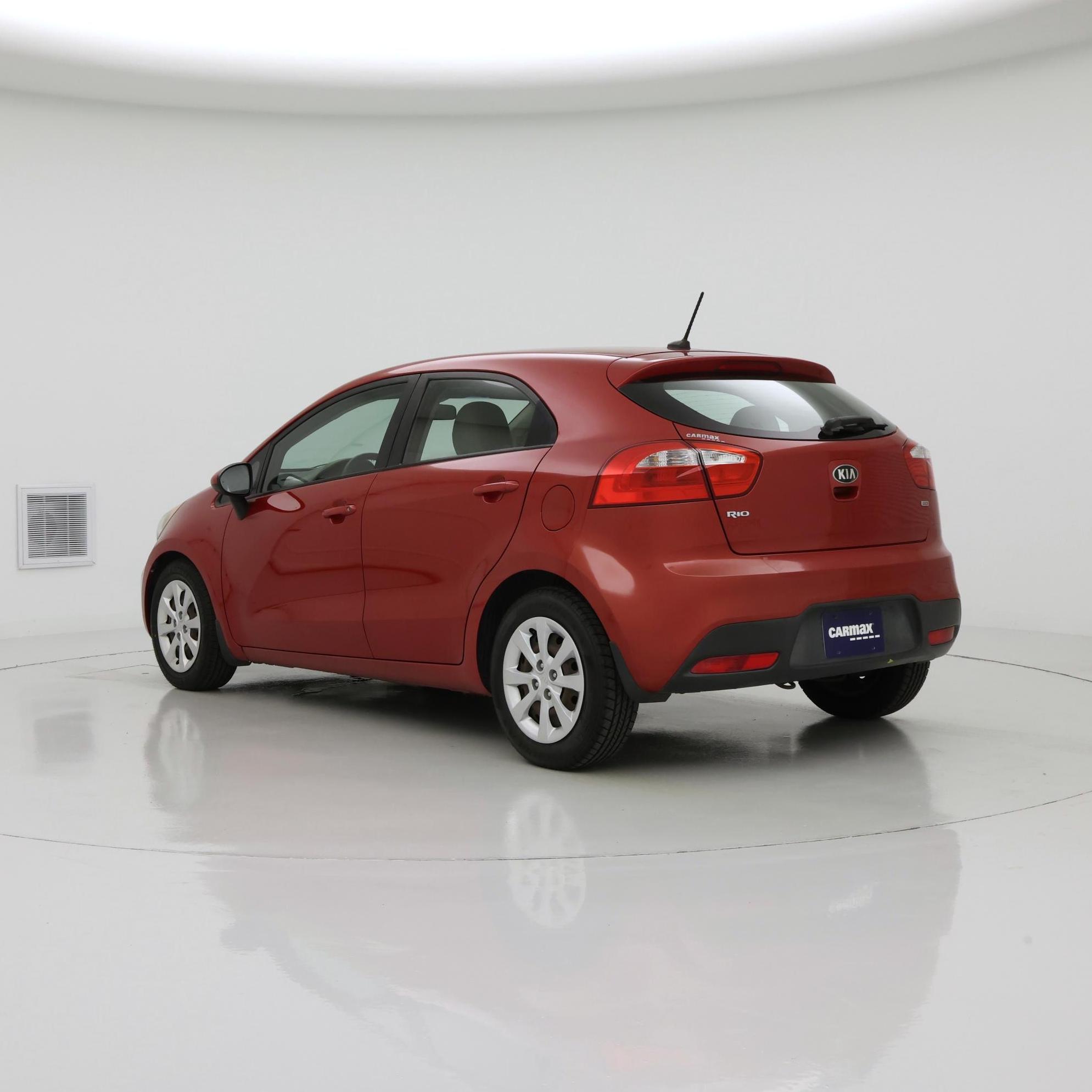 Thumbnail: 2014 Kia Rio - 2