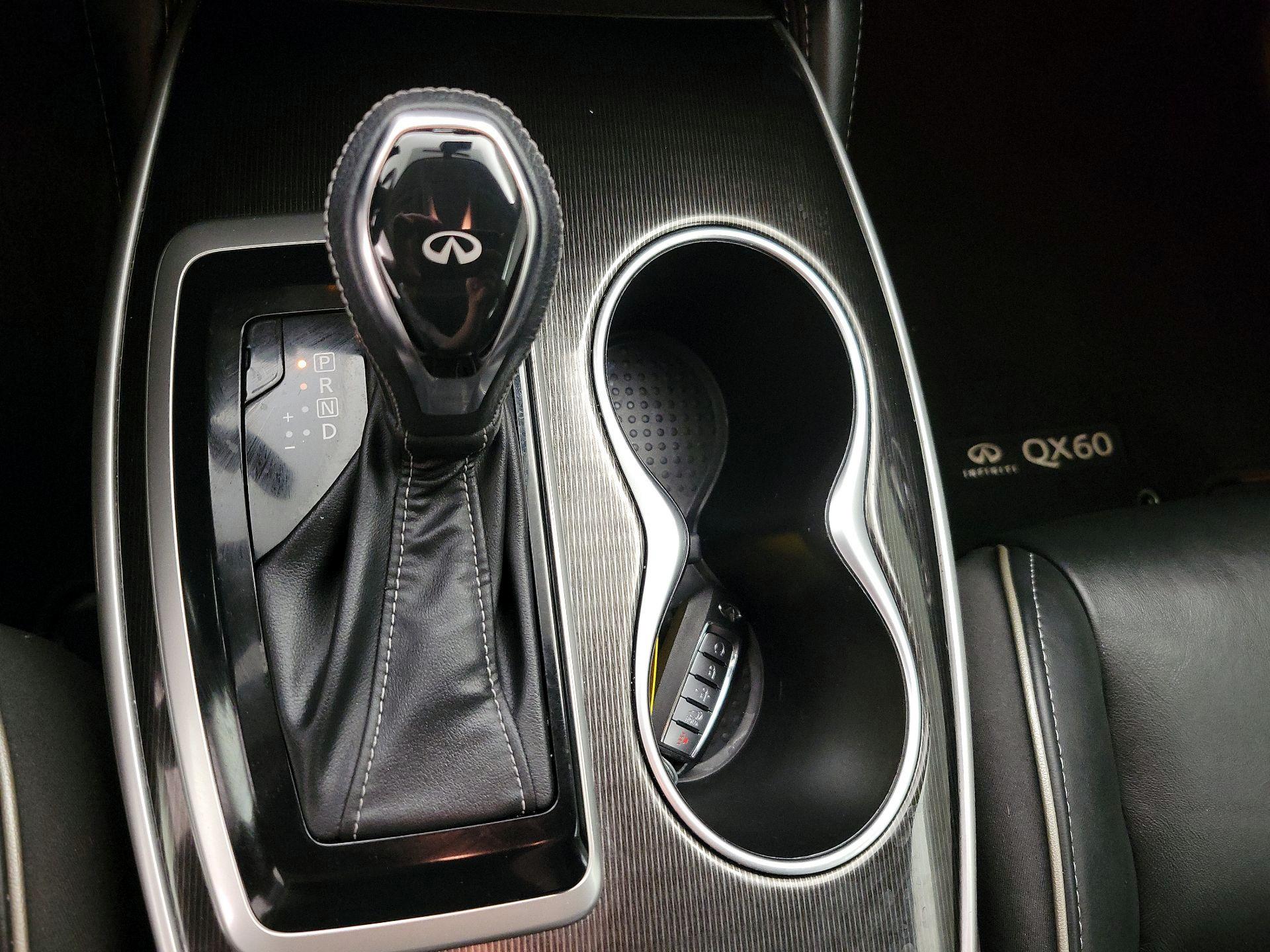 Thumbnail: 2020 INFINITI QX60 - 18
