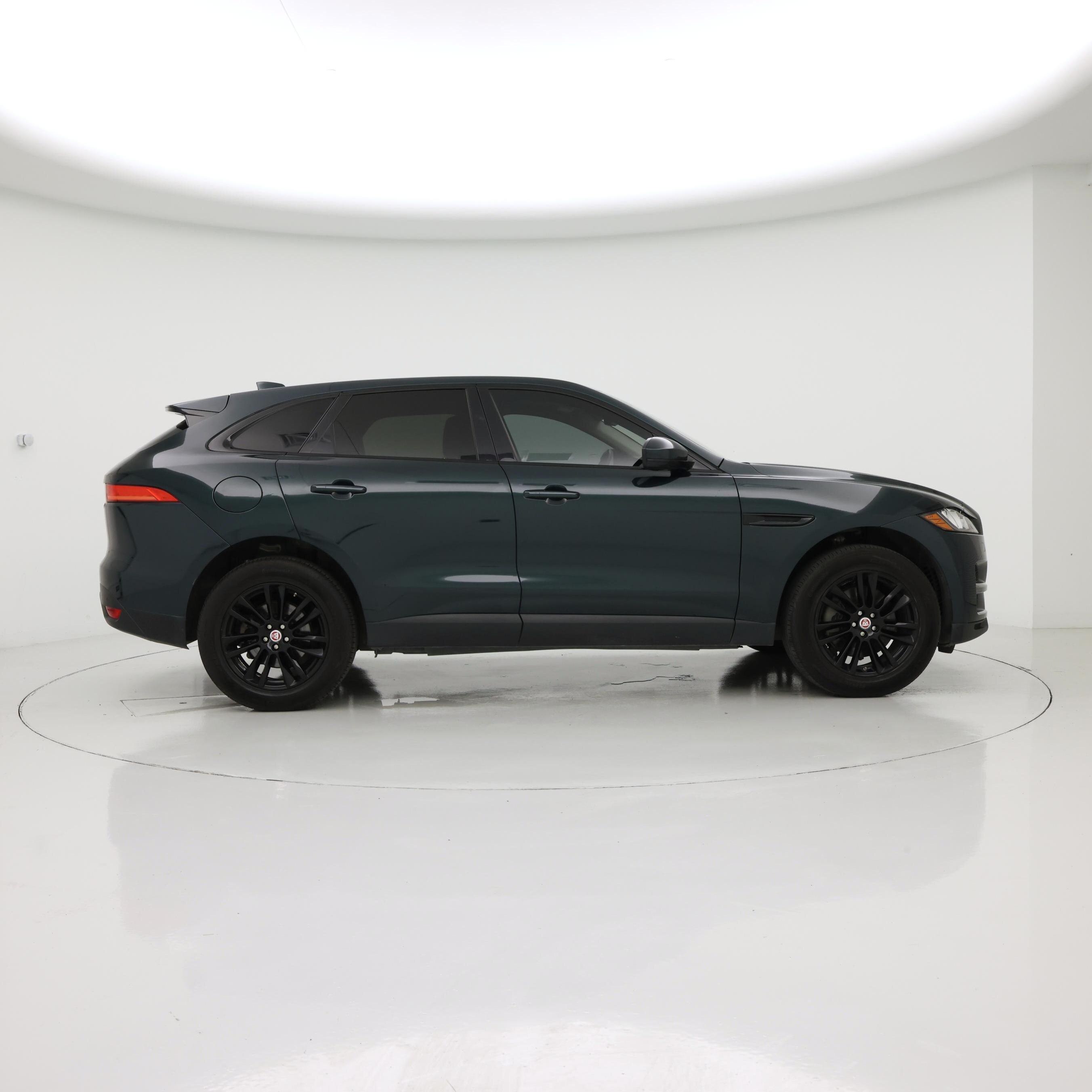 Thumbnail: 2018 Jaguar F-Pace - 7