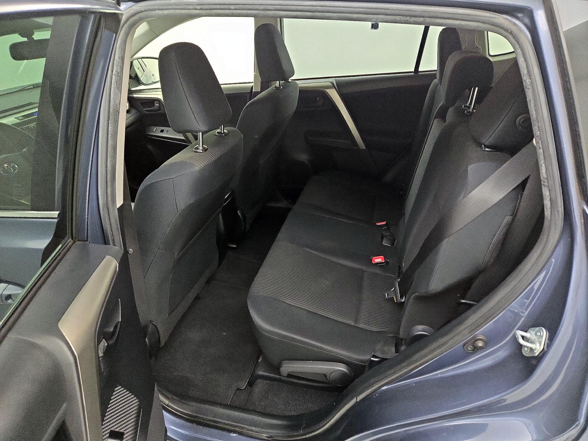 Thumbnail: 2014 Toyota RAV4 - 19