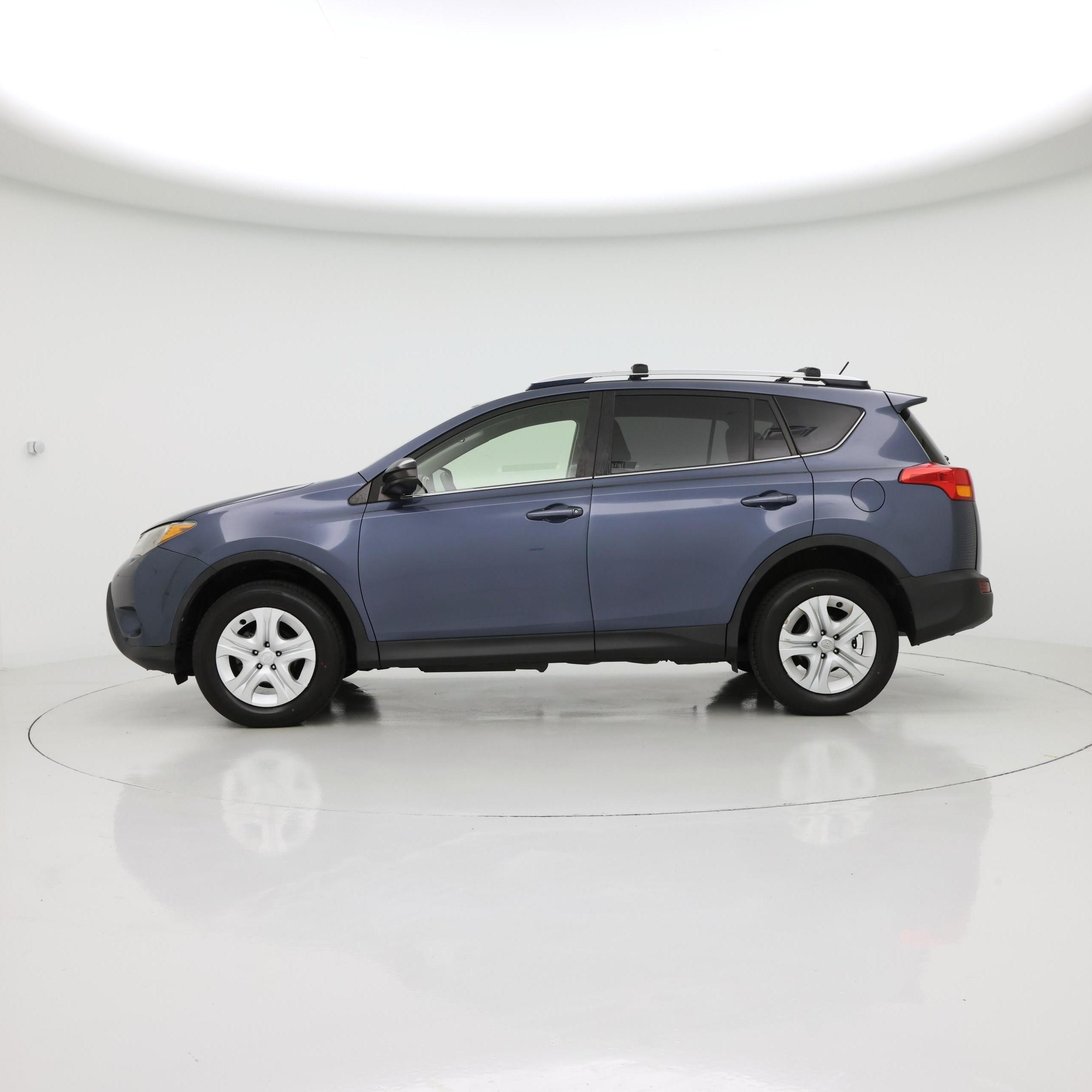 Thumbnail: 2014 Toyota RAV4 - 3