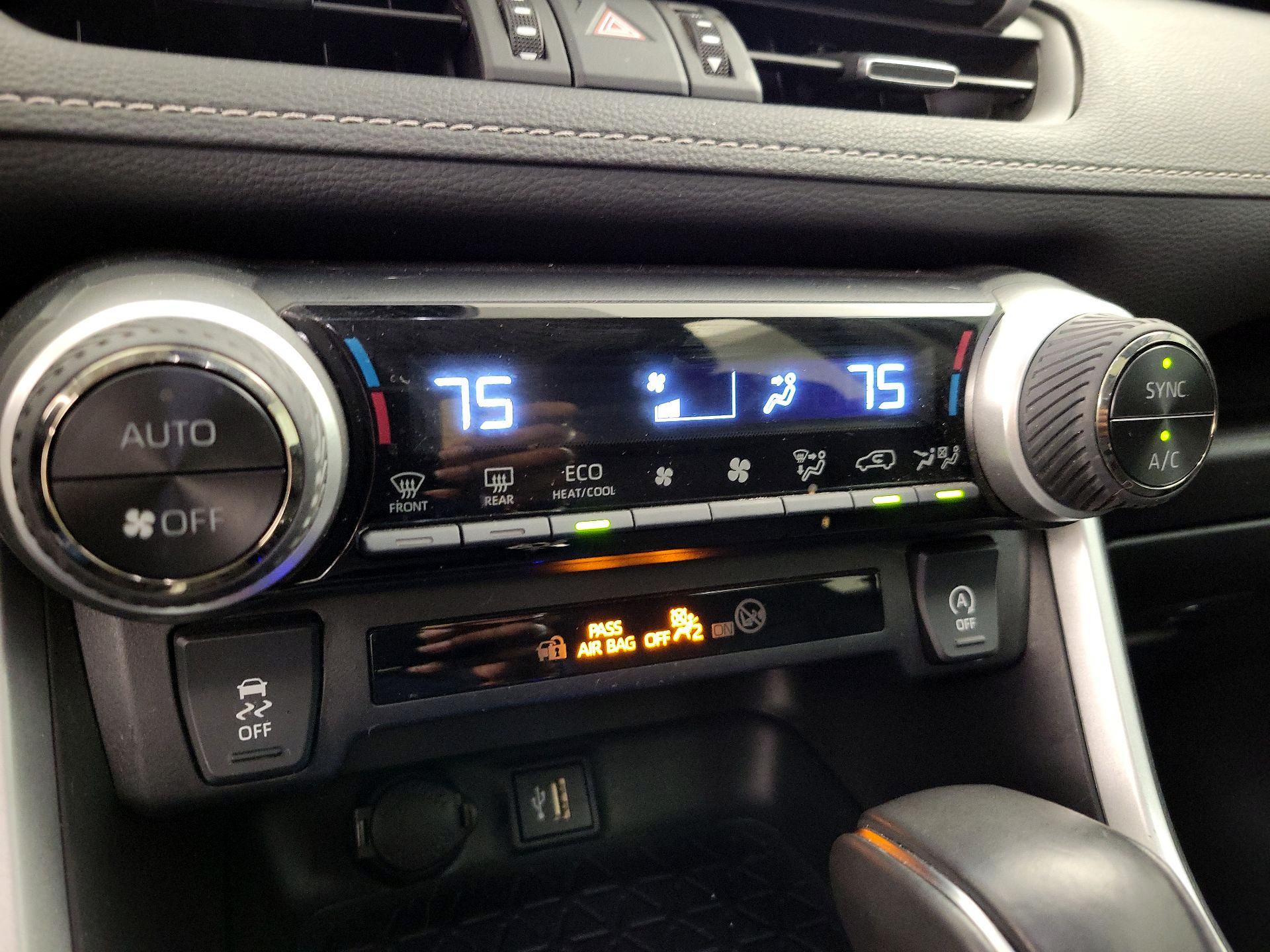 Thumbnail: 2024 Toyota RAV4 - 16