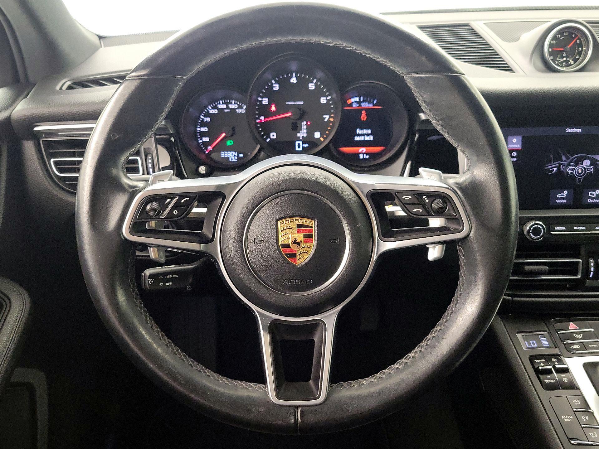 Thumbnail: 2020 Porsche Macan - 10