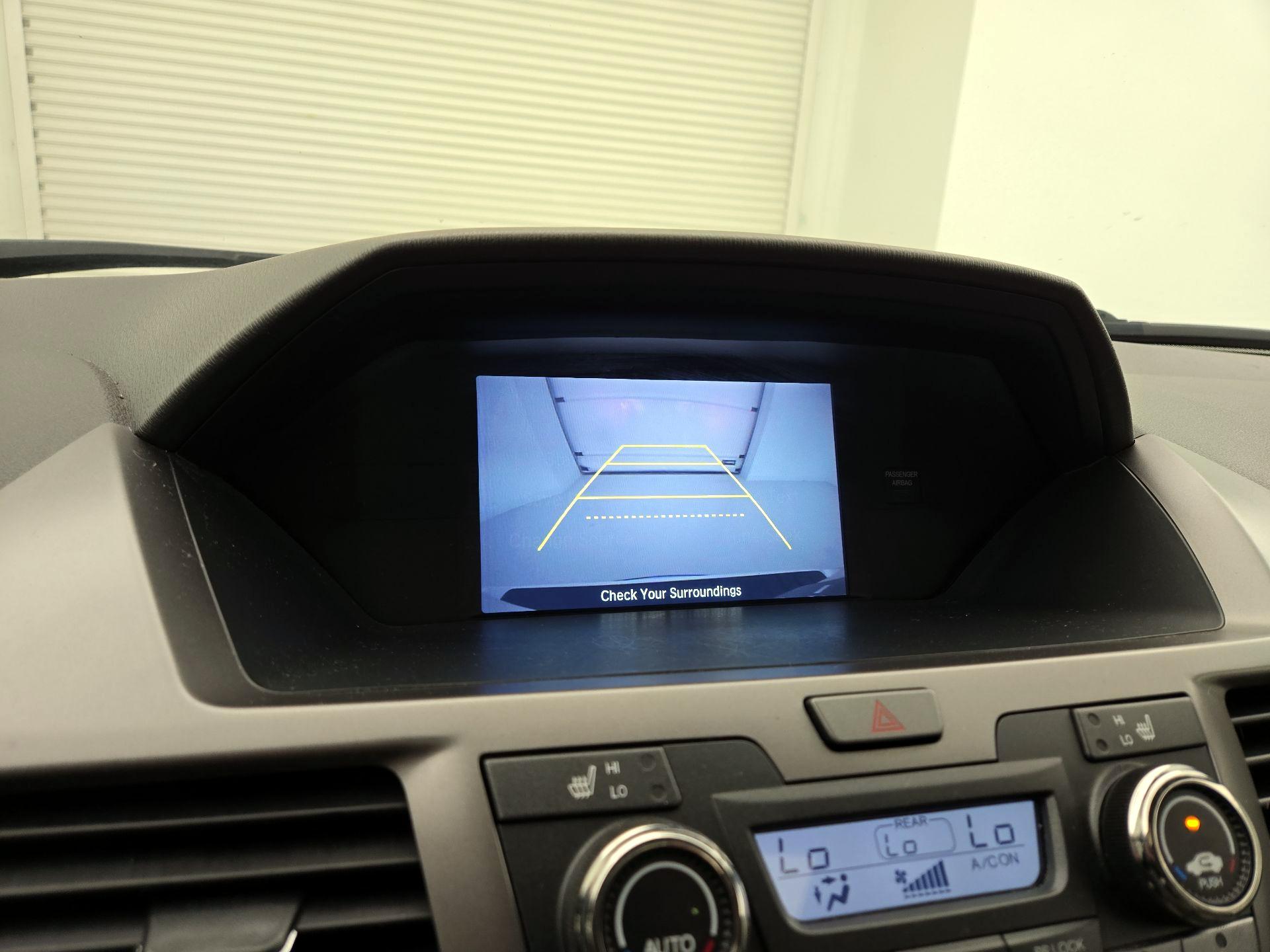 Thumbnail: 2016 Honda Odyssey - 14