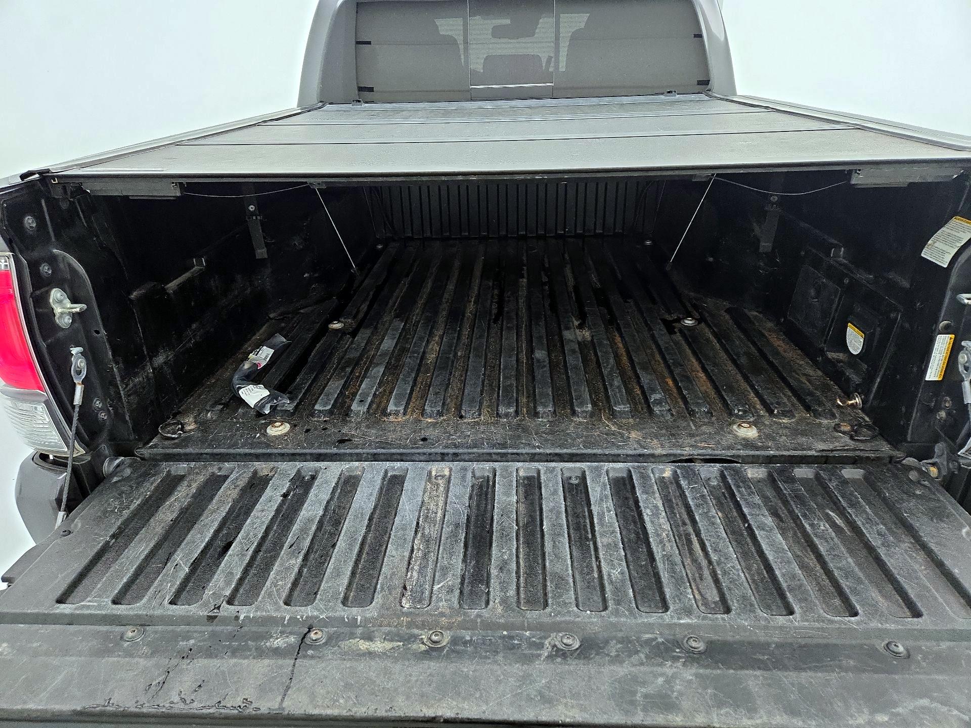 Thumbnail: 2021 Toyota Tacoma - 20