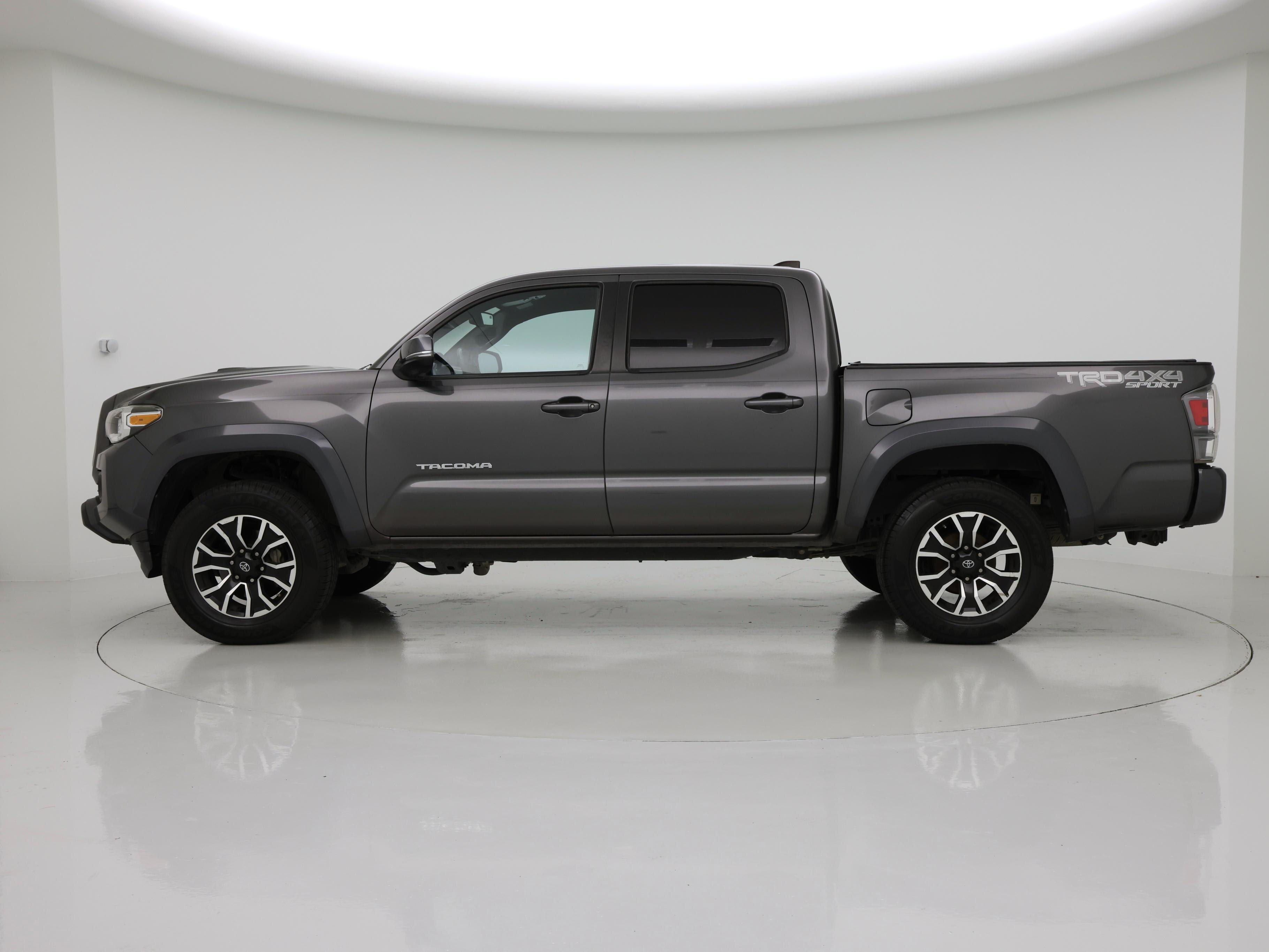 Thumbnail: 2021 Toyota Tacoma - 3