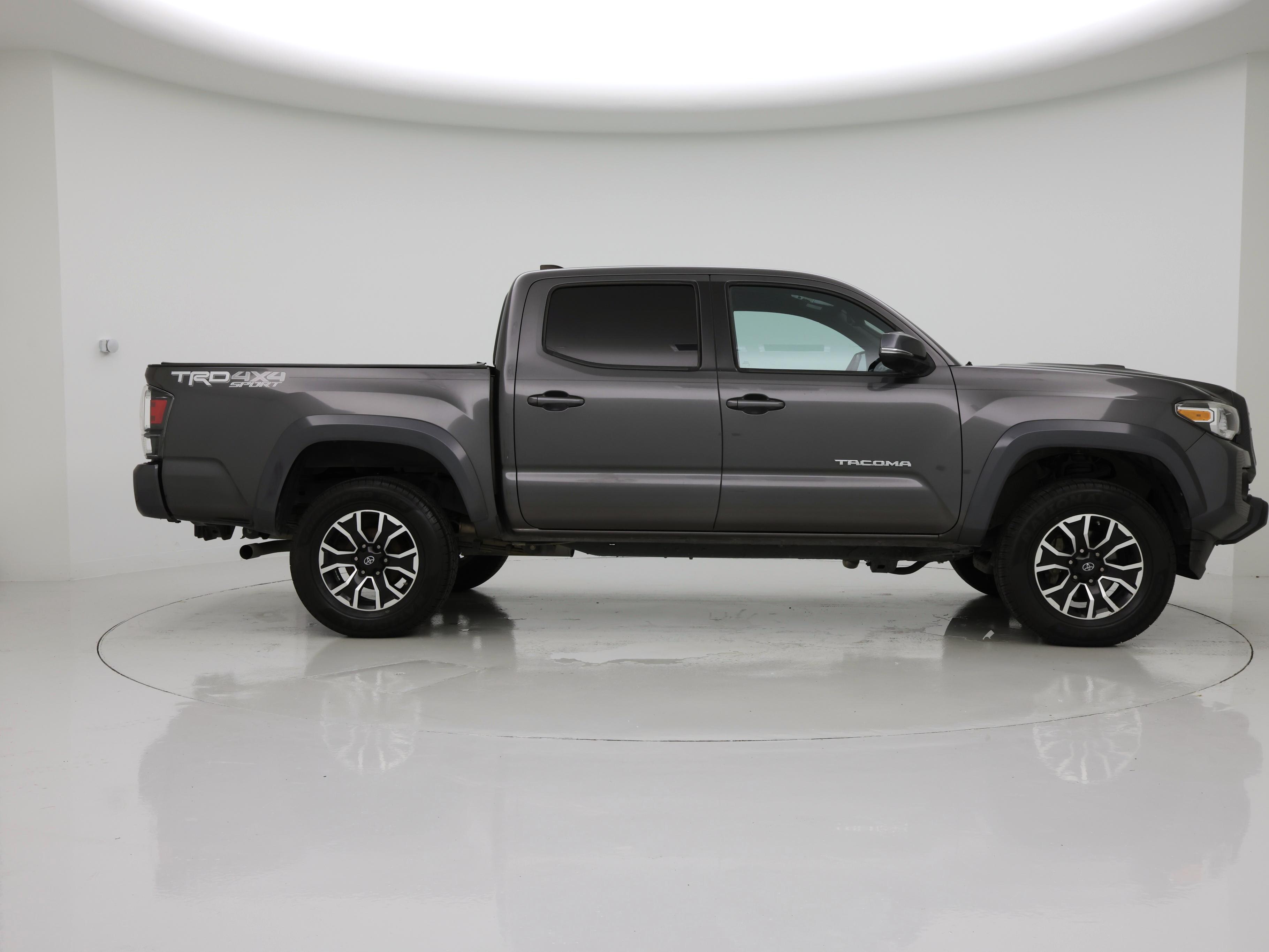 Thumbnail: 2021 Toyota Tacoma - 7