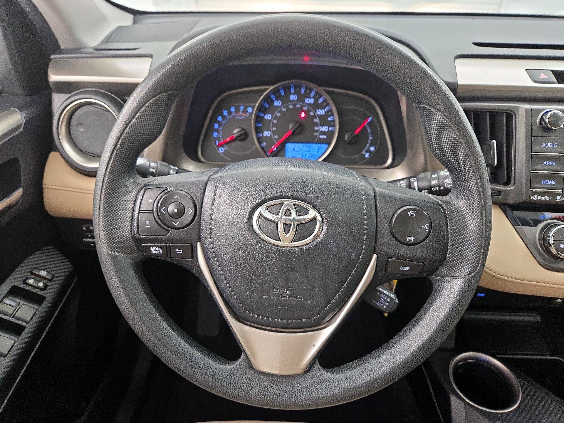 Thumbnail: 2015 Toyota RAV4 - 10