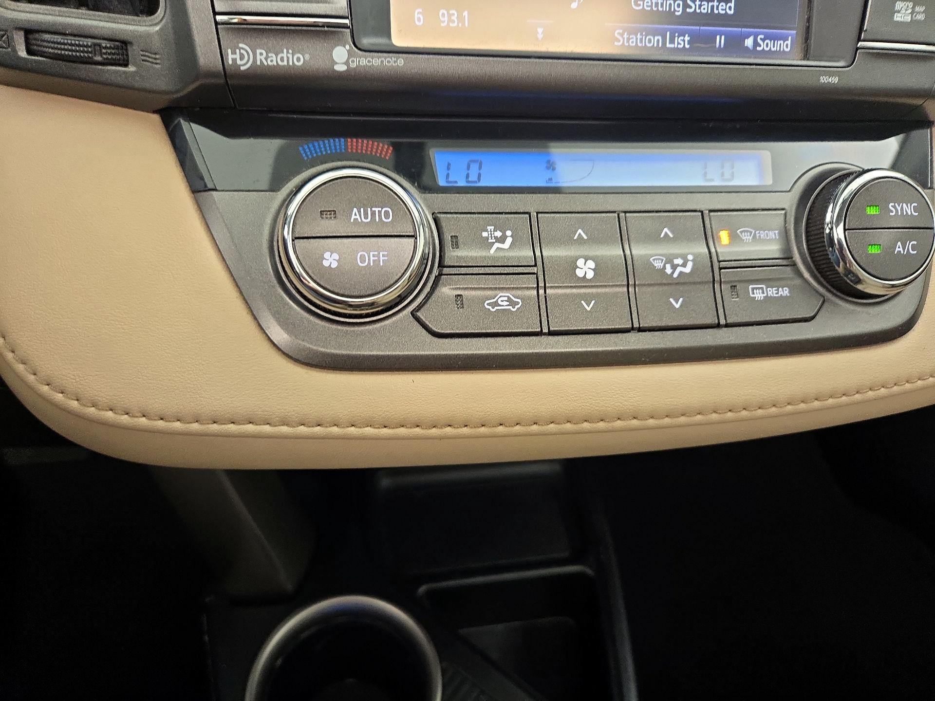 Thumbnail: 2015 Toyota RAV4 - 16