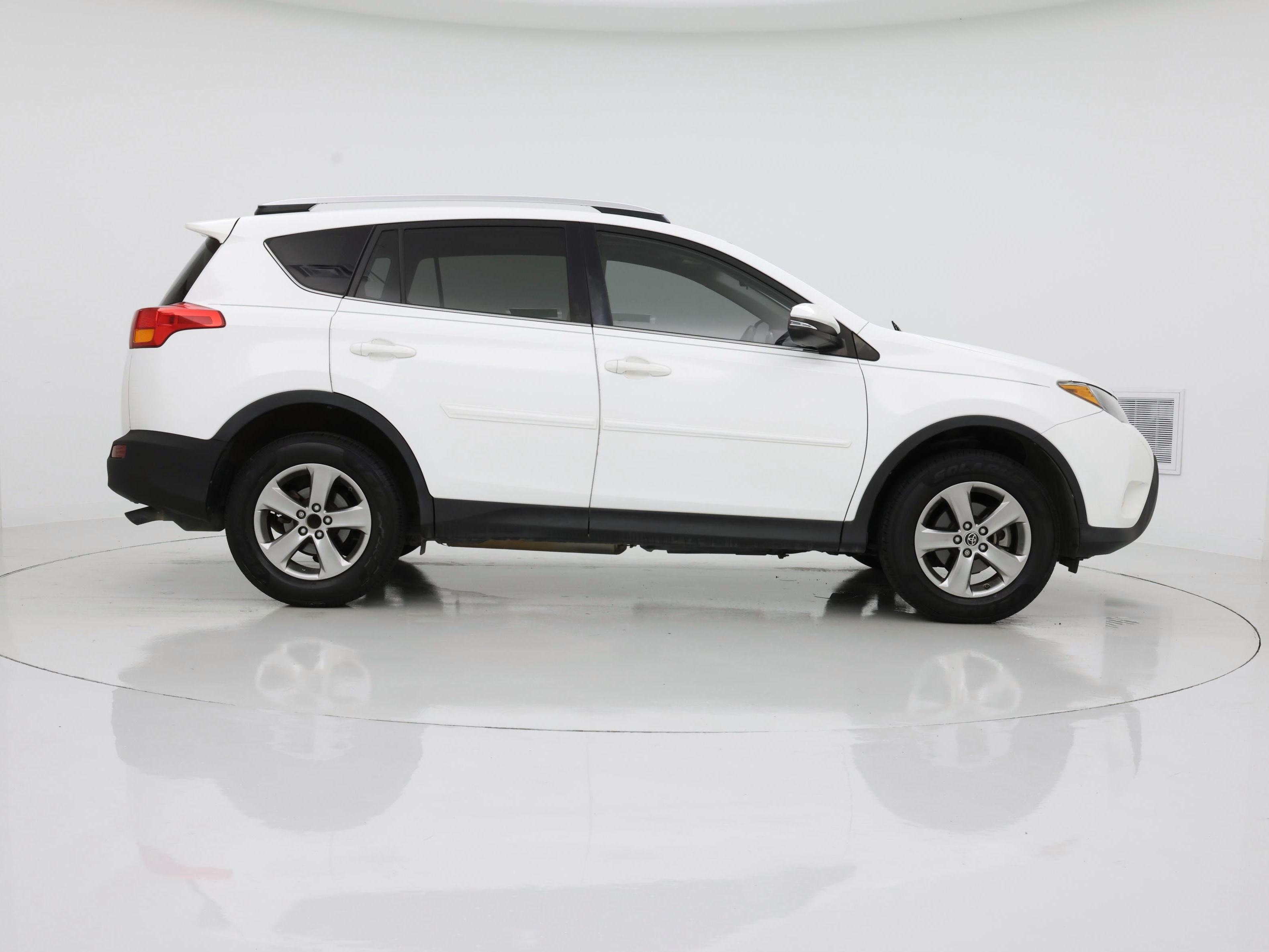 Thumbnail: 2015 Toyota RAV4 - 7