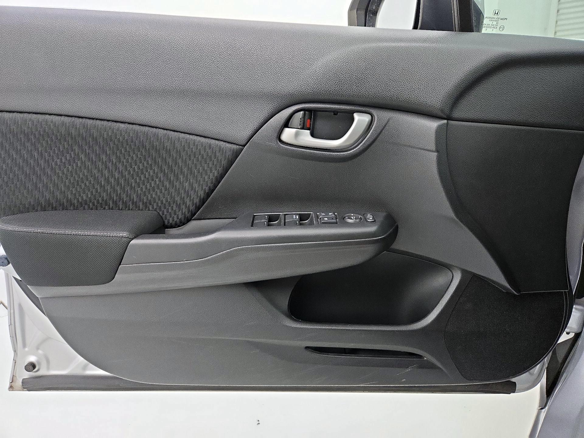 Thumbnail: 2015 Honda Civic - 12