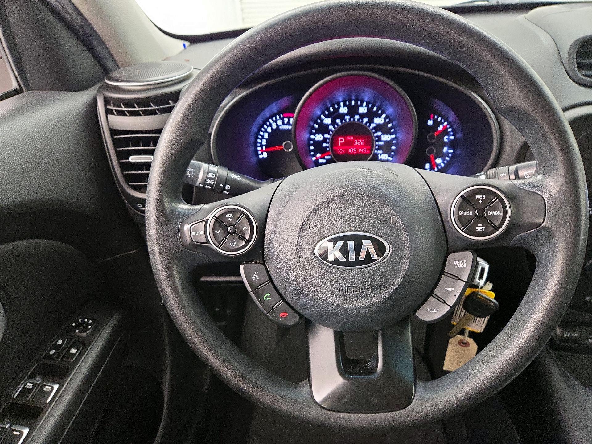Thumbnail: 2017 Kia Soul - 10
