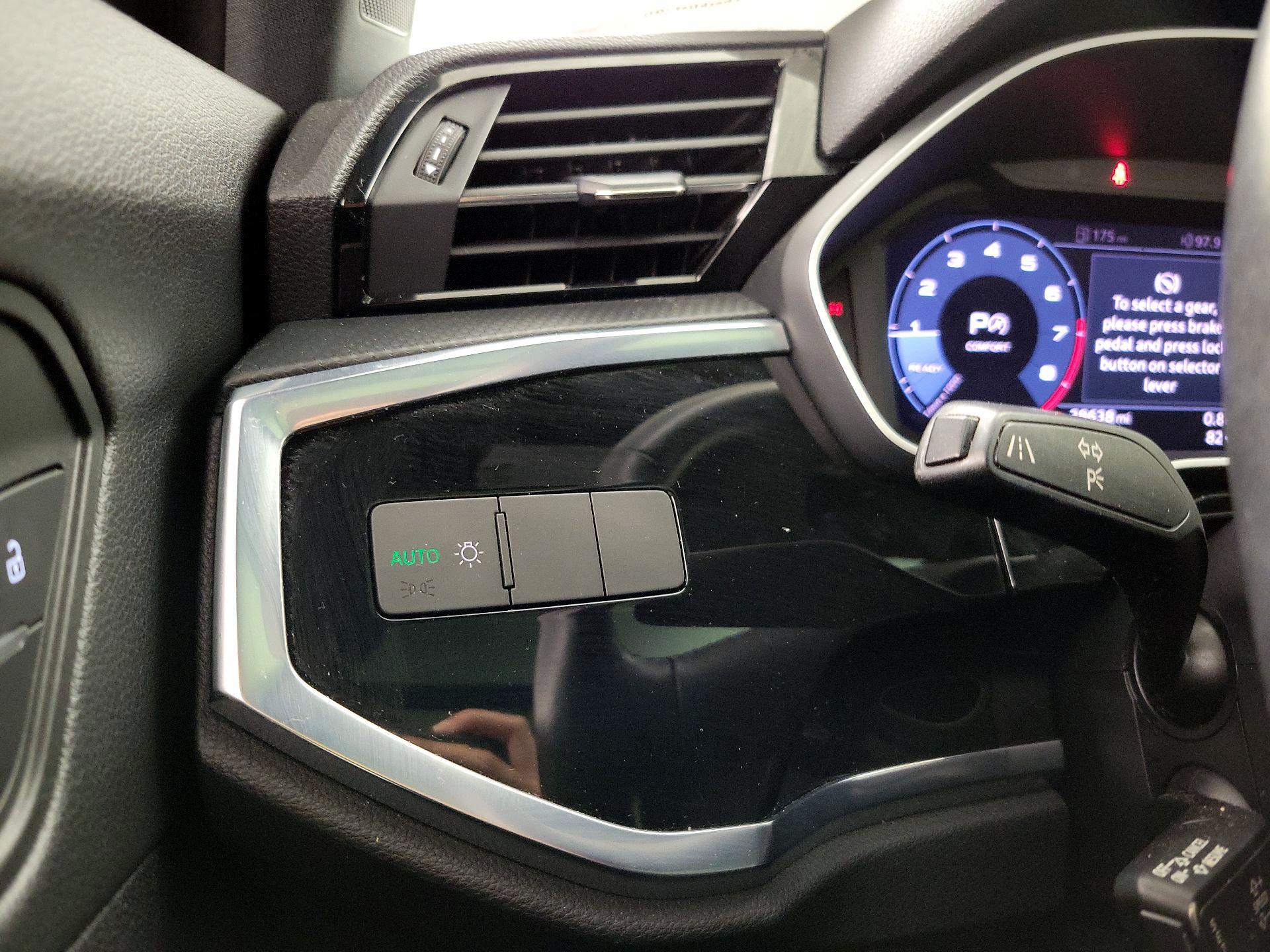 Thumbnail: 2020 Audi Q3 - 13