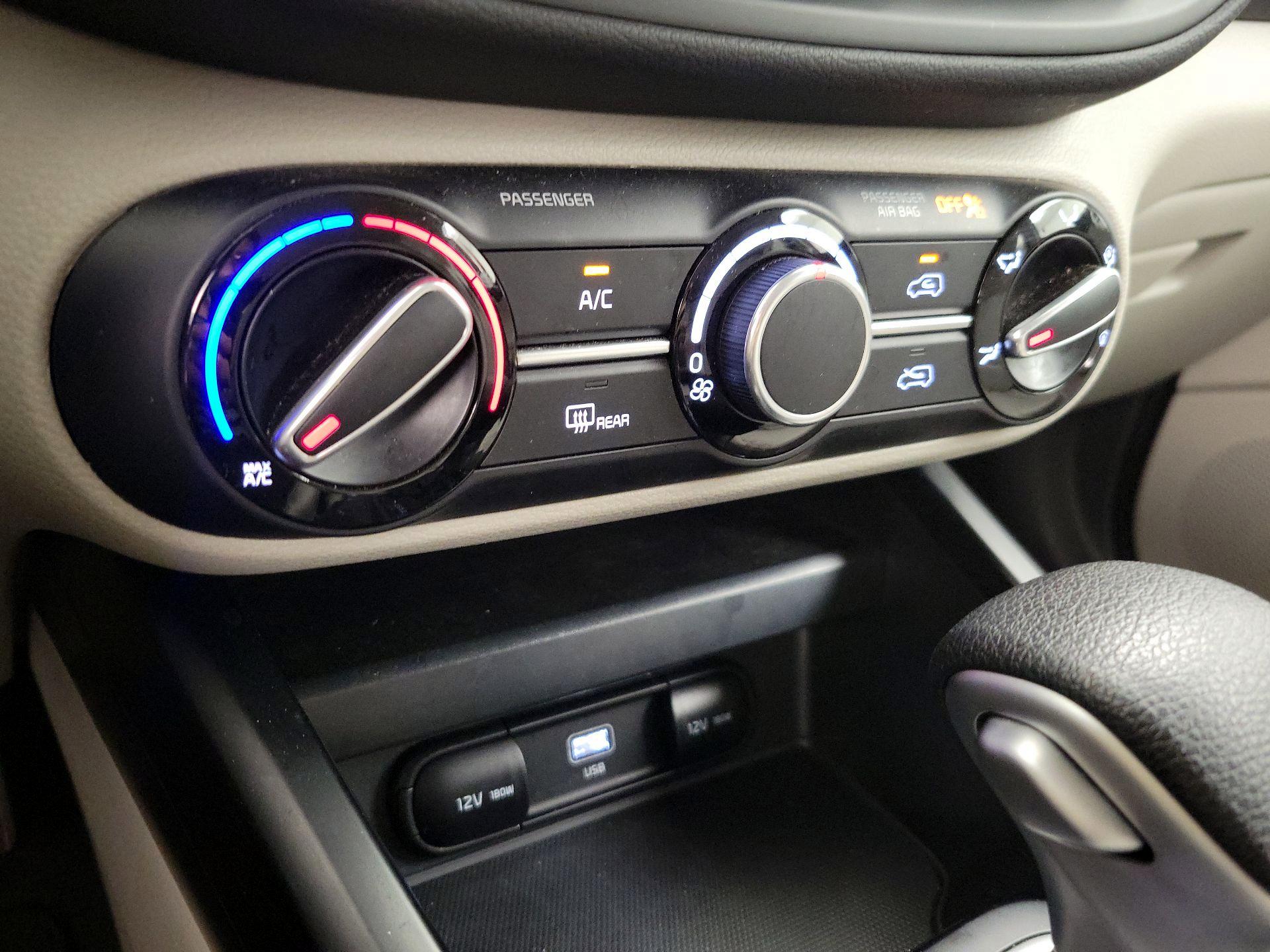 Thumbnail: 2025 Kia Soul - 16