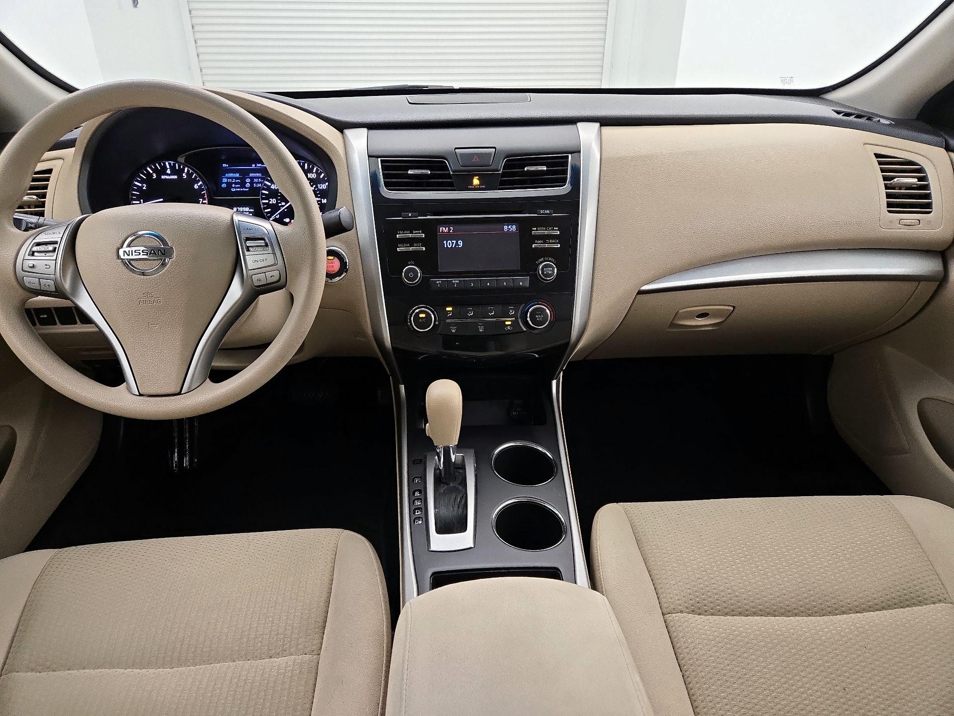 Thumbnail: 2015 Nissan Altima - 9