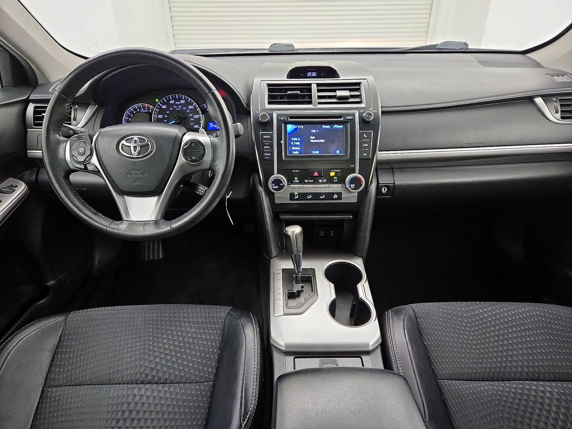 Thumbnail: 2013 Toyota Camry - 9