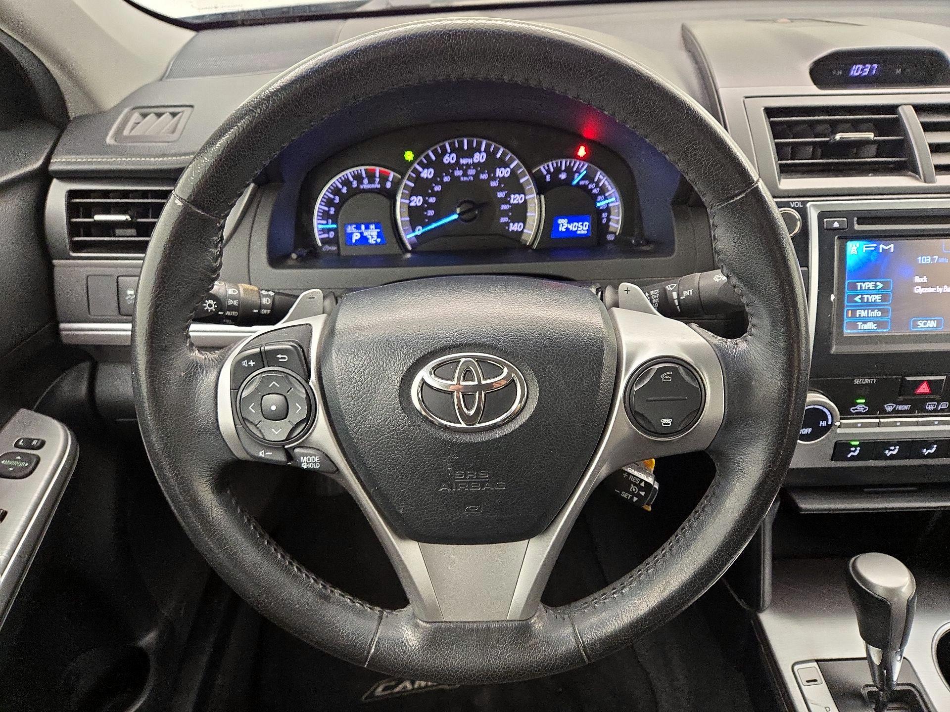 Thumbnail: 2013 Toyota Camry - 10
