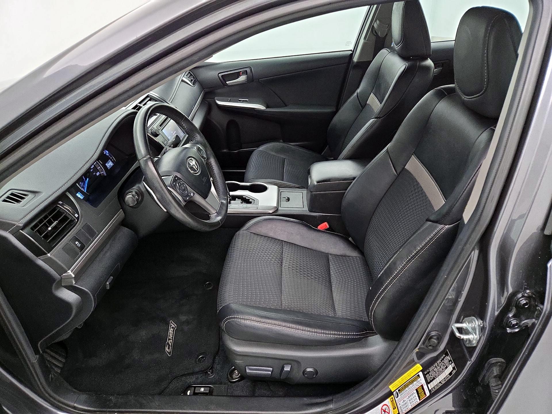 Thumbnail: 2013 Toyota Camry - 11
