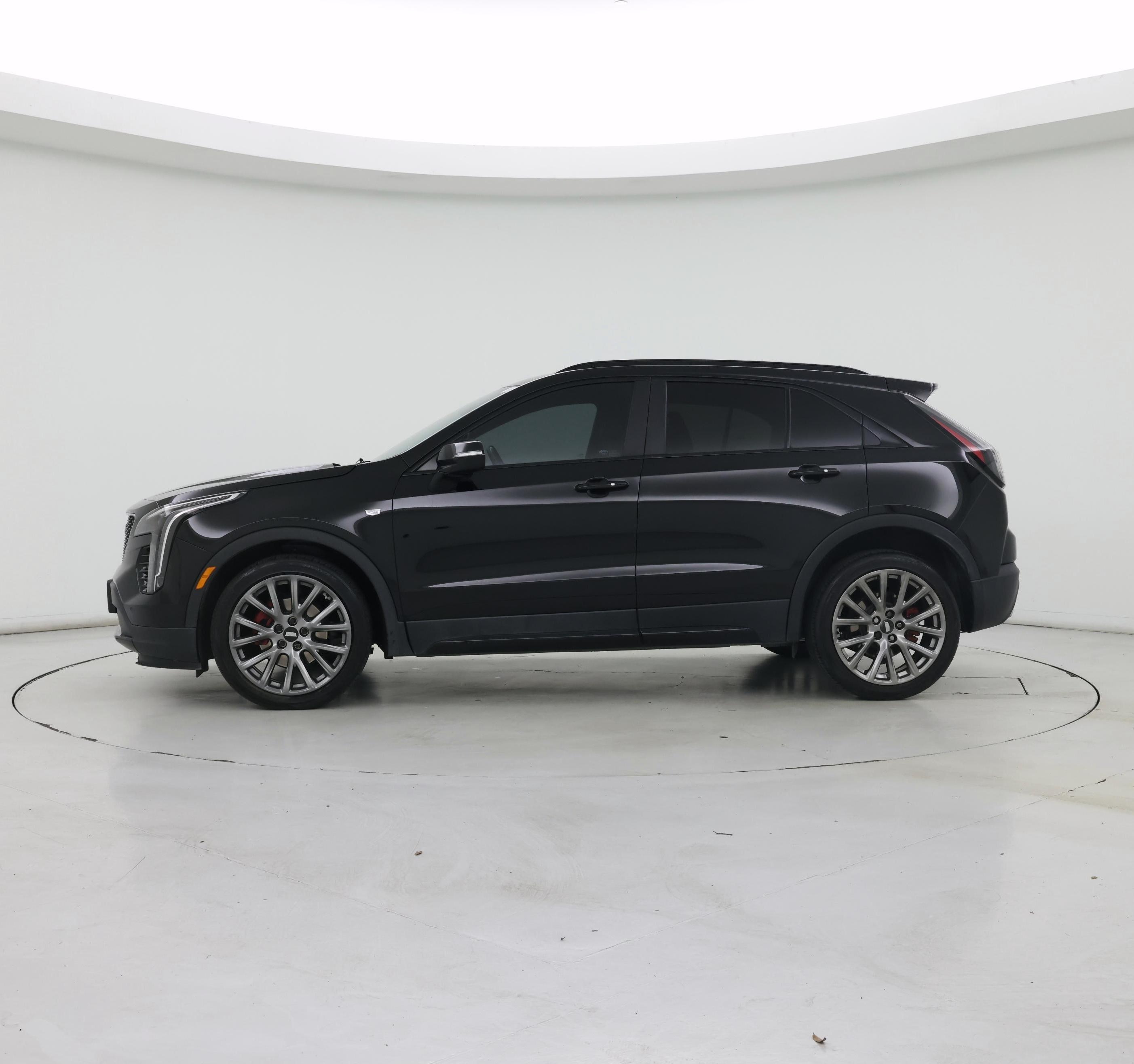 Thumbnail: 2021 Cadillac XT4 - 3