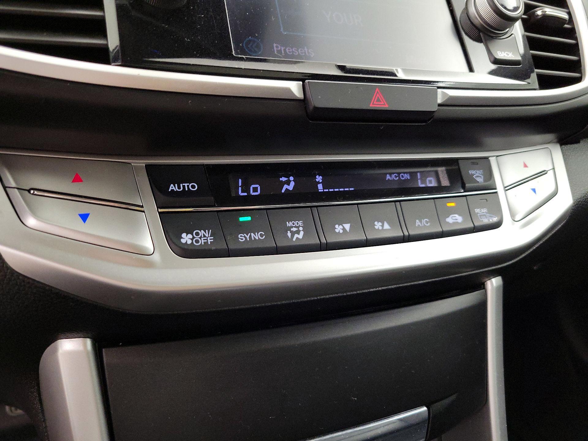 Thumbnail: 2015 Honda Accord - 16