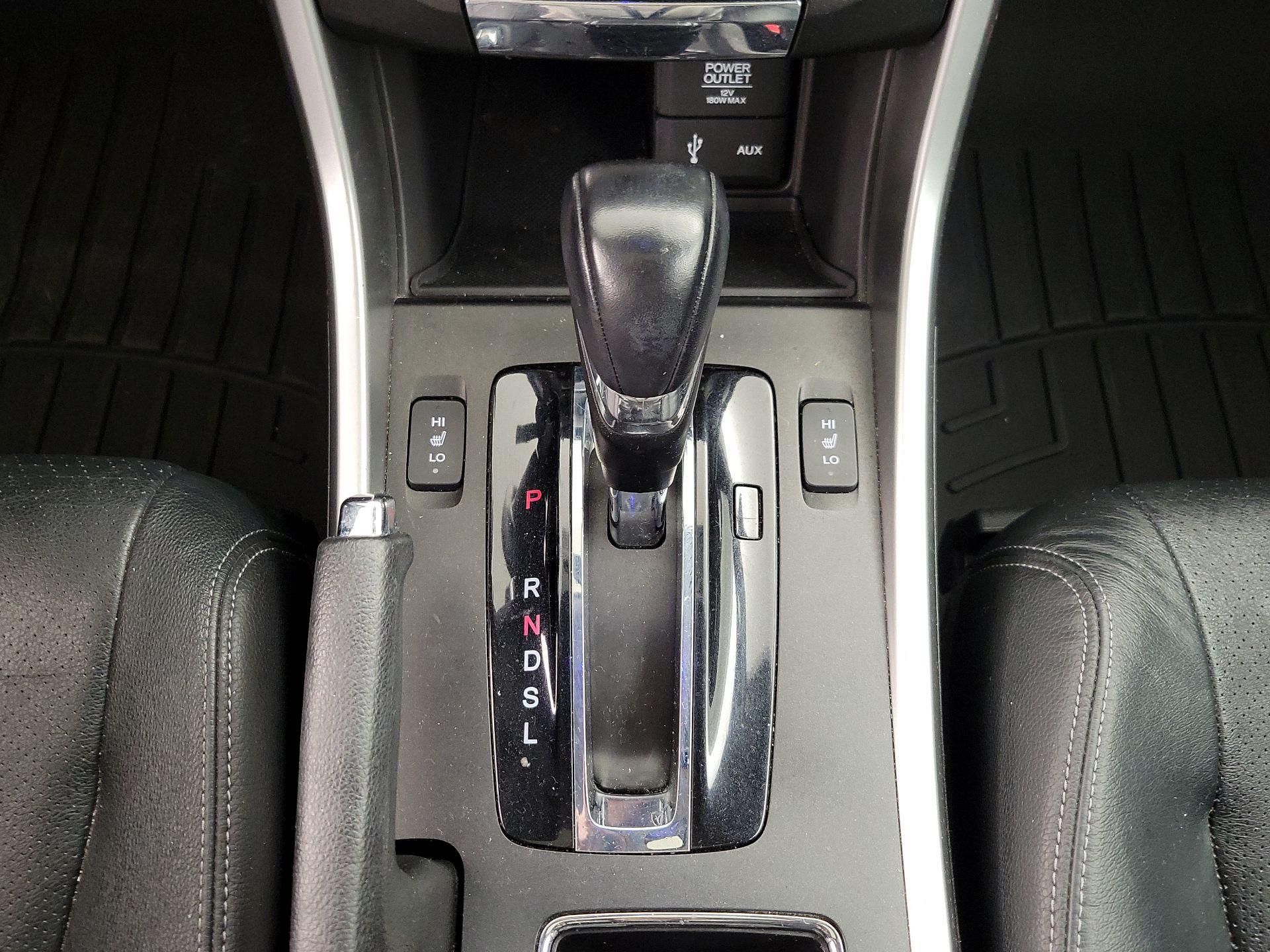 Thumbnail: 2015 Honda Accord - 17