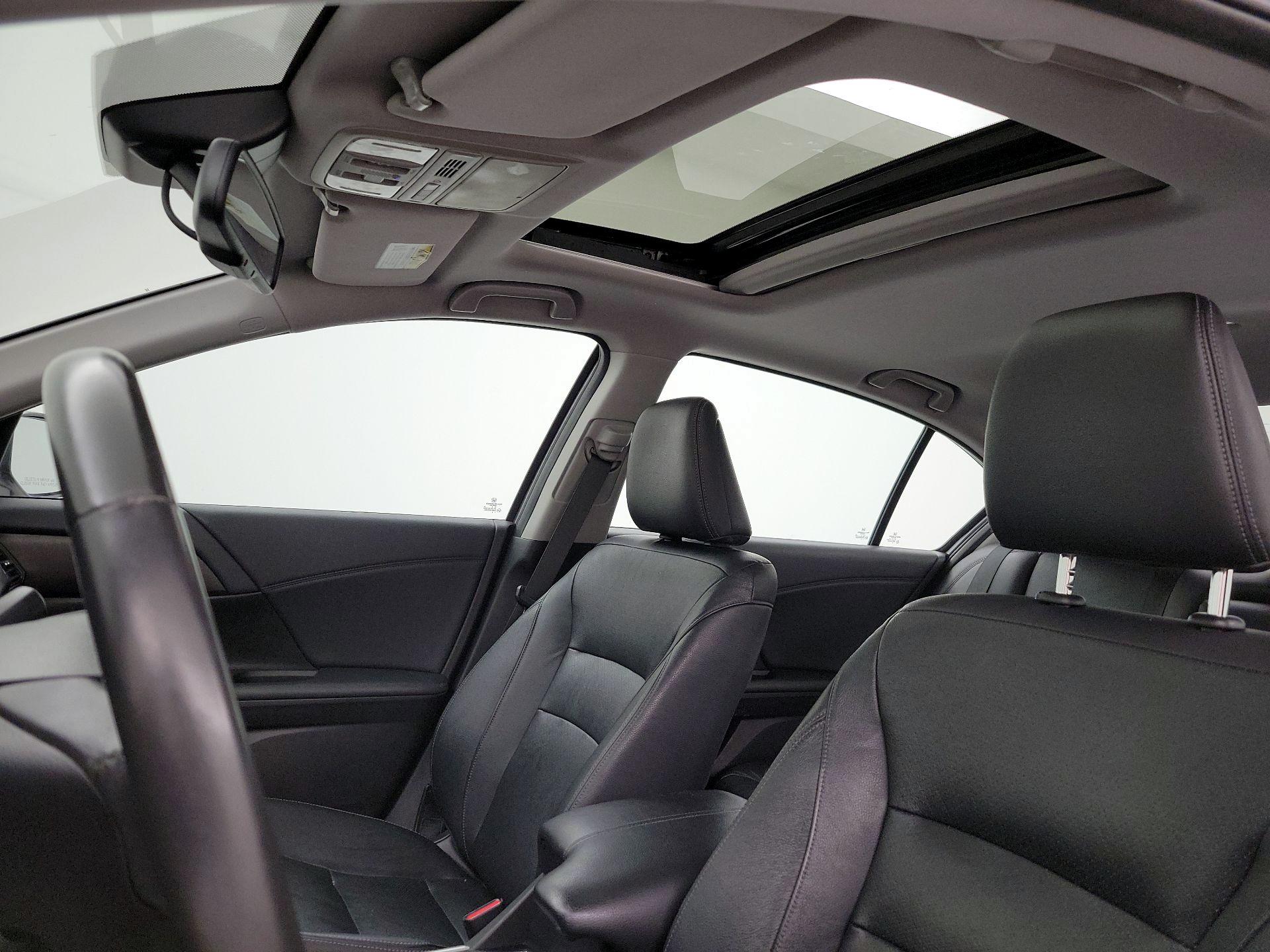 Thumbnail: 2015 Honda Accord - 18