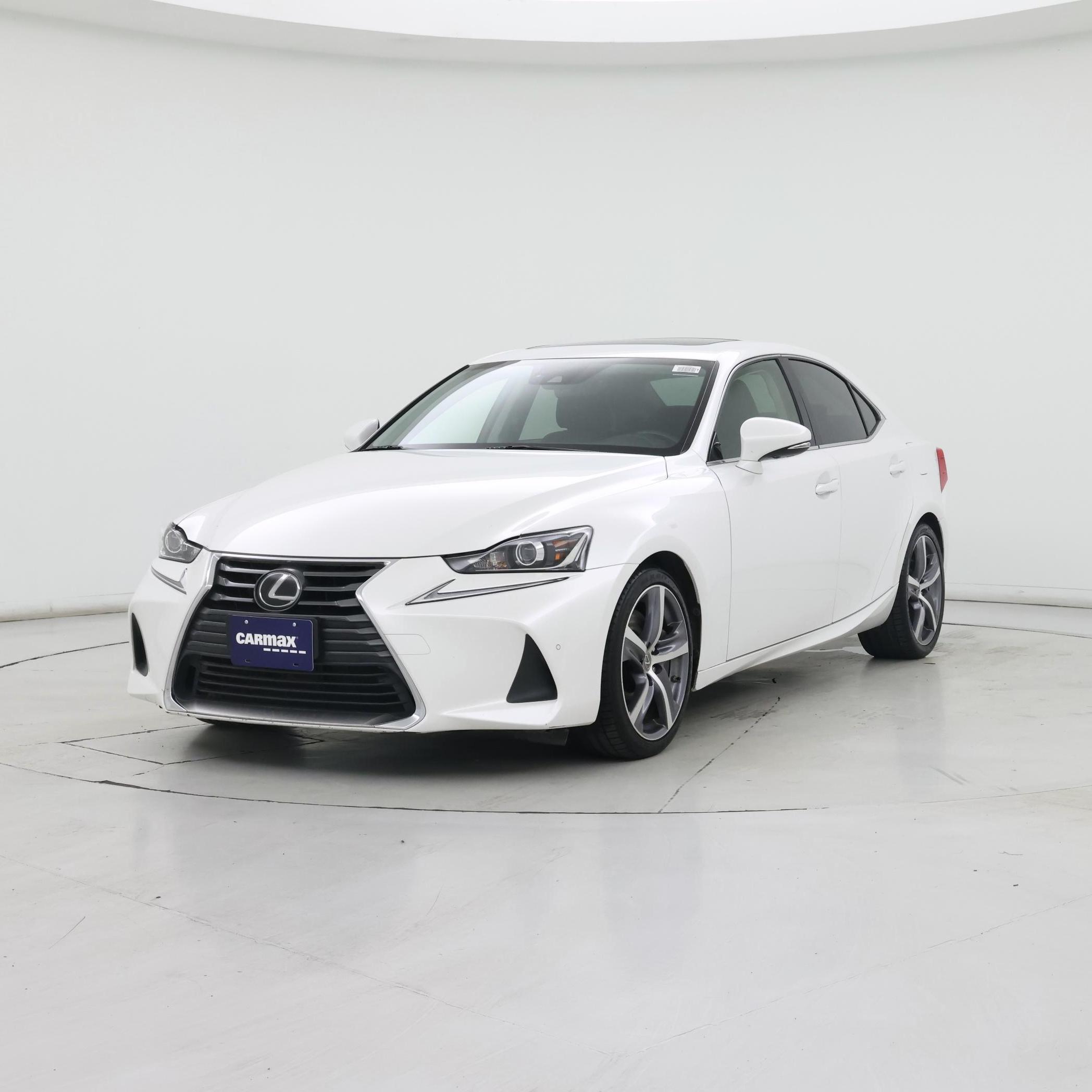 Thumbnail: 2017 Lexus IS - 4